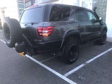 SR5 V8 4WD 8 places