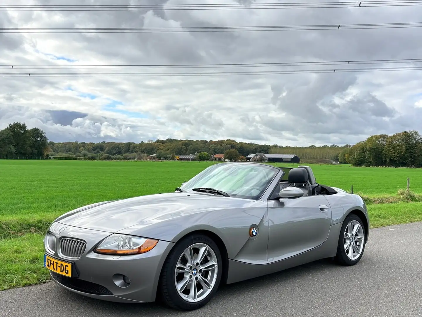 BMW Z4 3.0i S, Org. NL., Handgeschakeld, Leder, El. dak. Grijs - 2