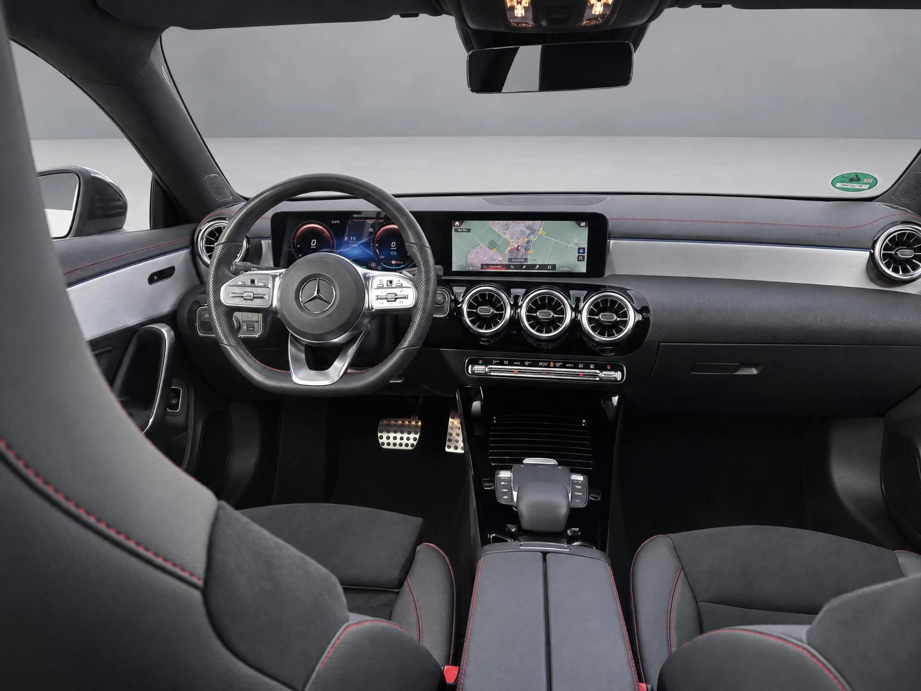 Mercedes-Benz CLA 250 Shooting Brake e Business Solution AMG Limited — photo 12