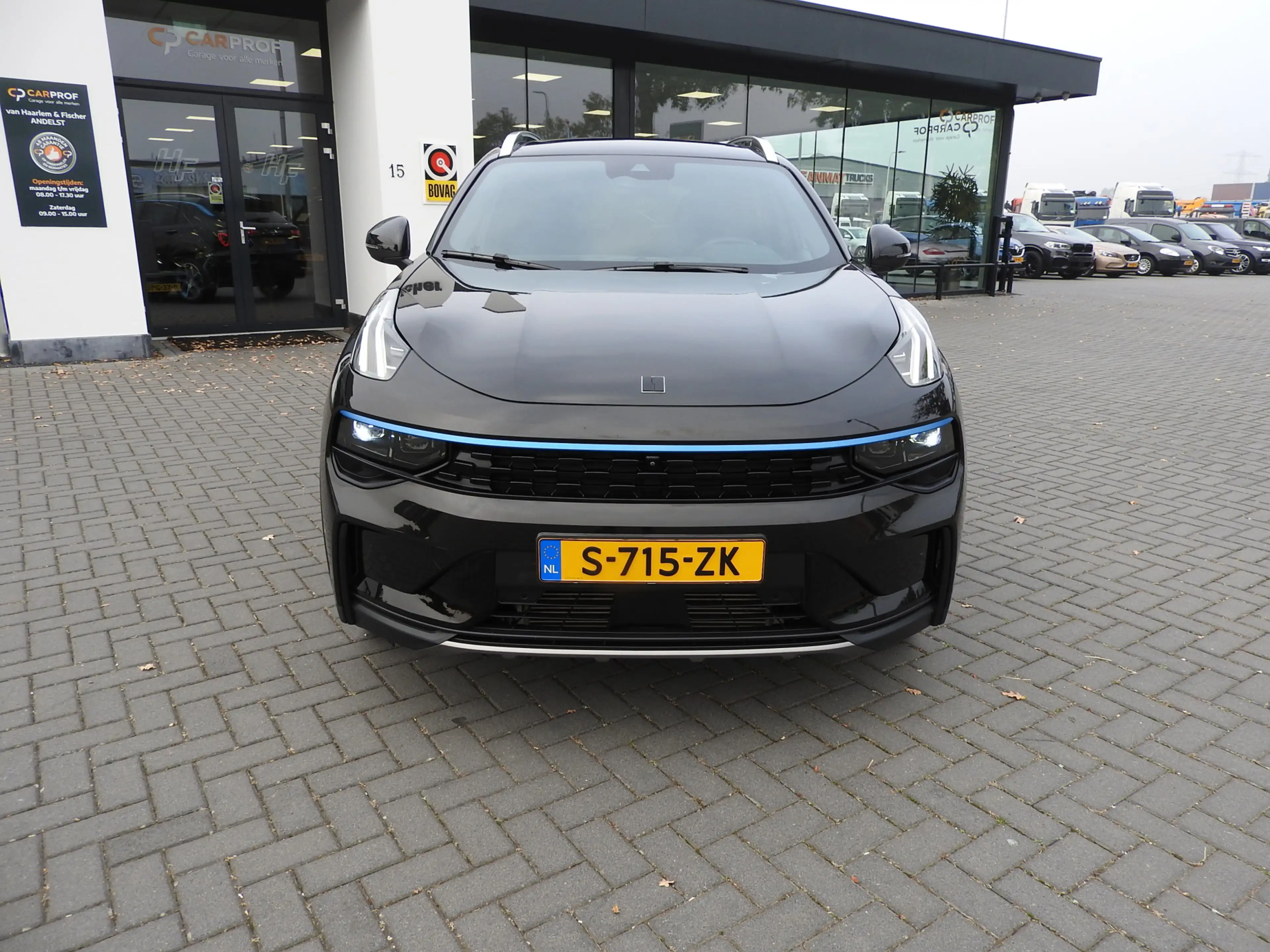 Lynk & Co 01 1.5 PHEV Panoramadak, 360 Camera, Stoelverwarming — photo 6