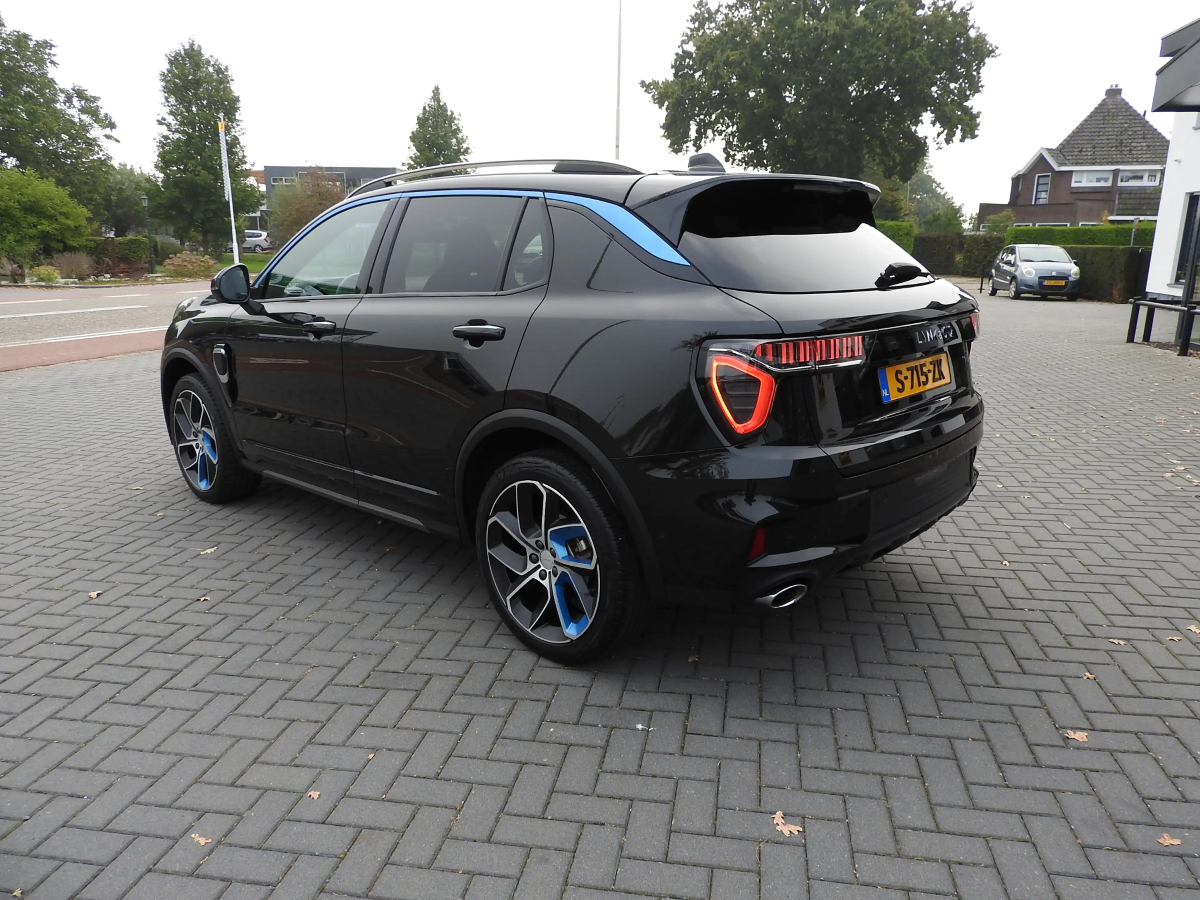 Lynk & Co 01 1.5 PHEV Panoramadak, 360 Camera, Stoelverwarming — photo 5