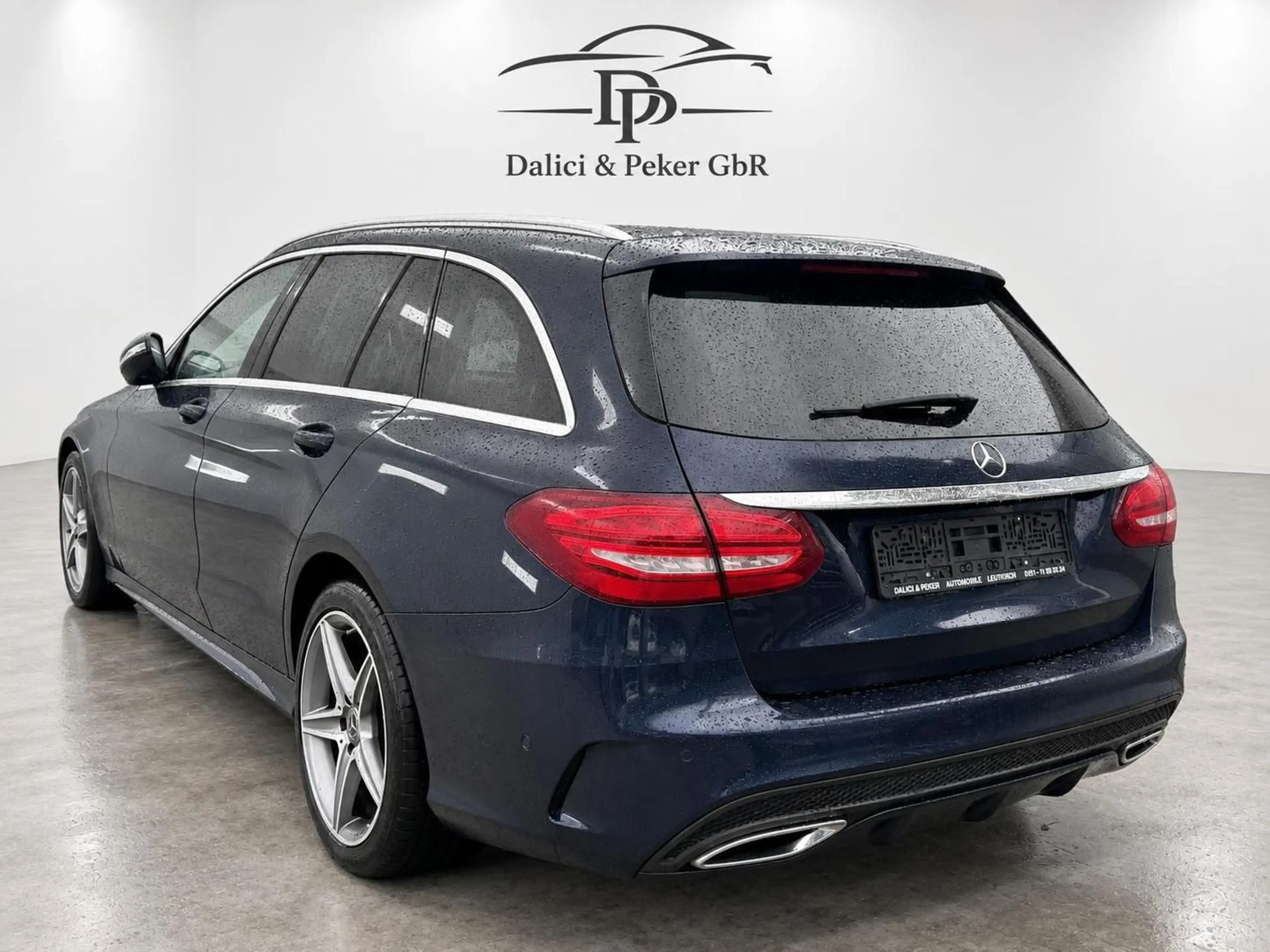 Mercedes-Benz C 220 d 4Matic AMG Line+LEDER+NAVI+CAM+AHK+LED — photo 4