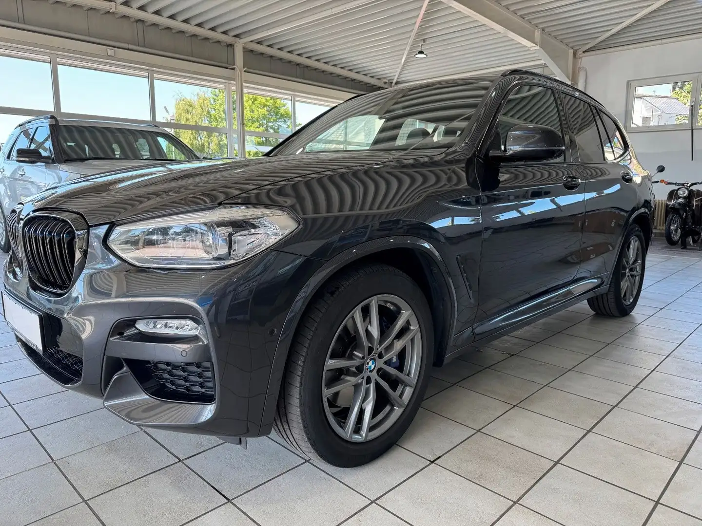 BMW X3 xDrive 30 d M Sport/LED/NAVI/LM 19"/2.HD Gris - 1