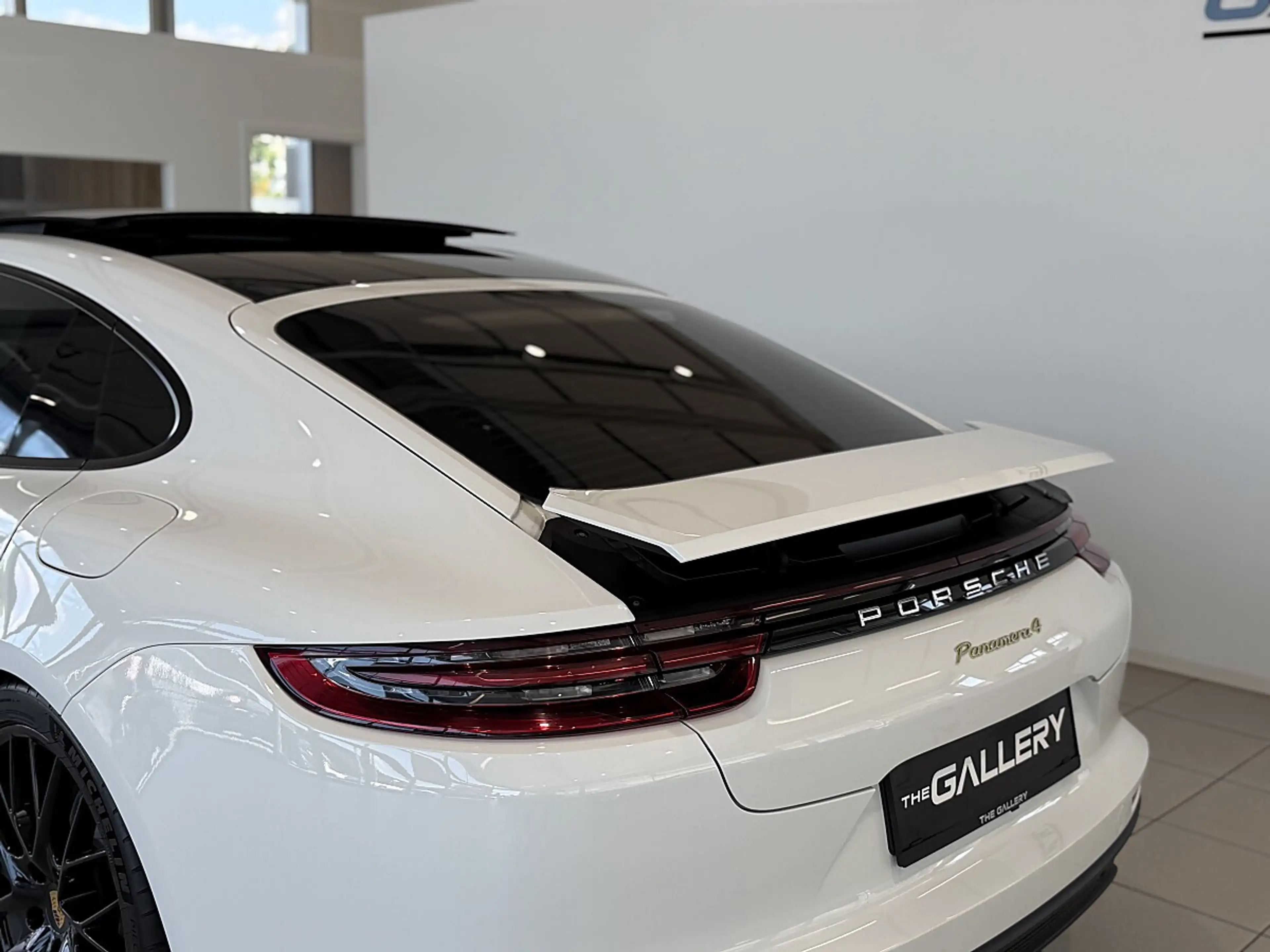 Porsche Panamera 4 E-Hybrid PHEV Executive Aut.*Panorama*BOSE*Ma... — photo 8
