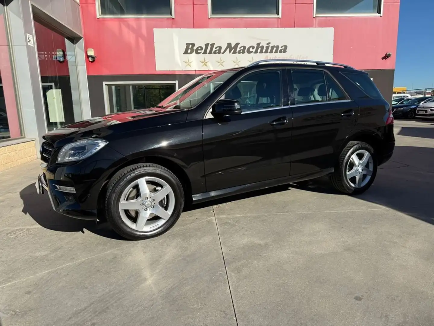 Mercedes-Benz ML 320 350 BlueTEC 4MATIC Noir - 2