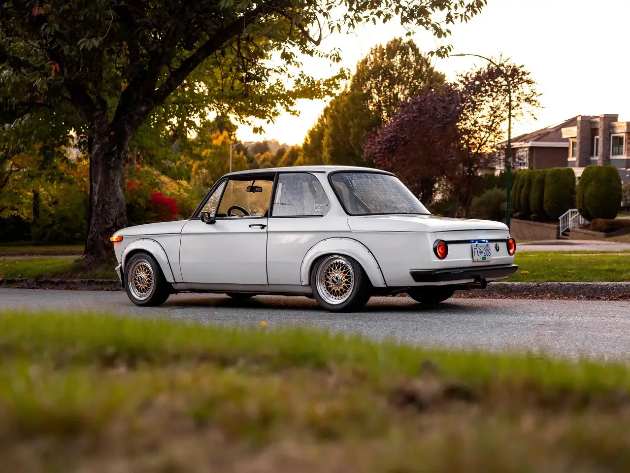 BMW 2002 снимка BMW 2002