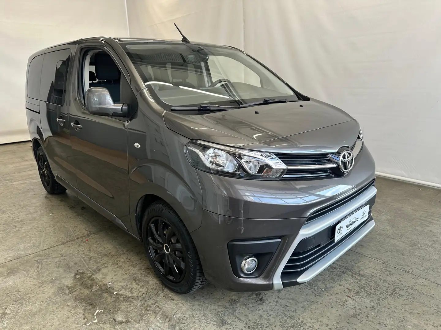 Toyota Proace Proace Verso 1.5d 120cv S&S L0 Lounge 5p 9p.ti E6d Grigio - 2