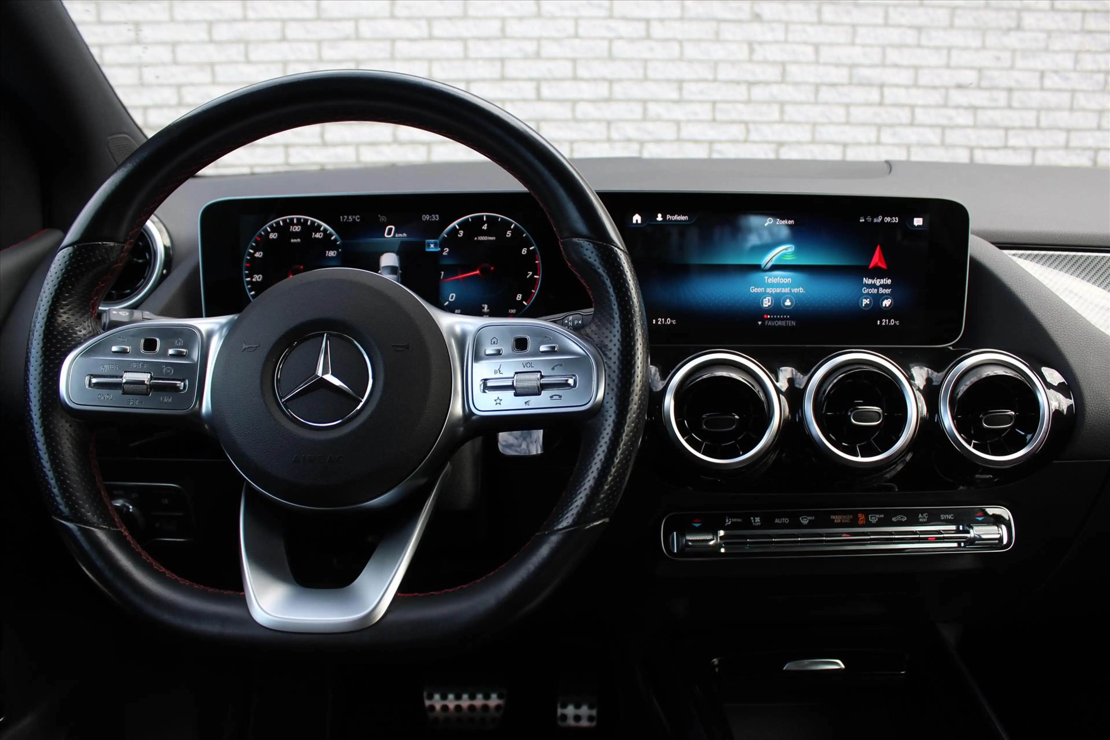Mercedes-Benz B 180 B180 136PK 7G-DCT Business Solution AMG | Camera | — photo 10