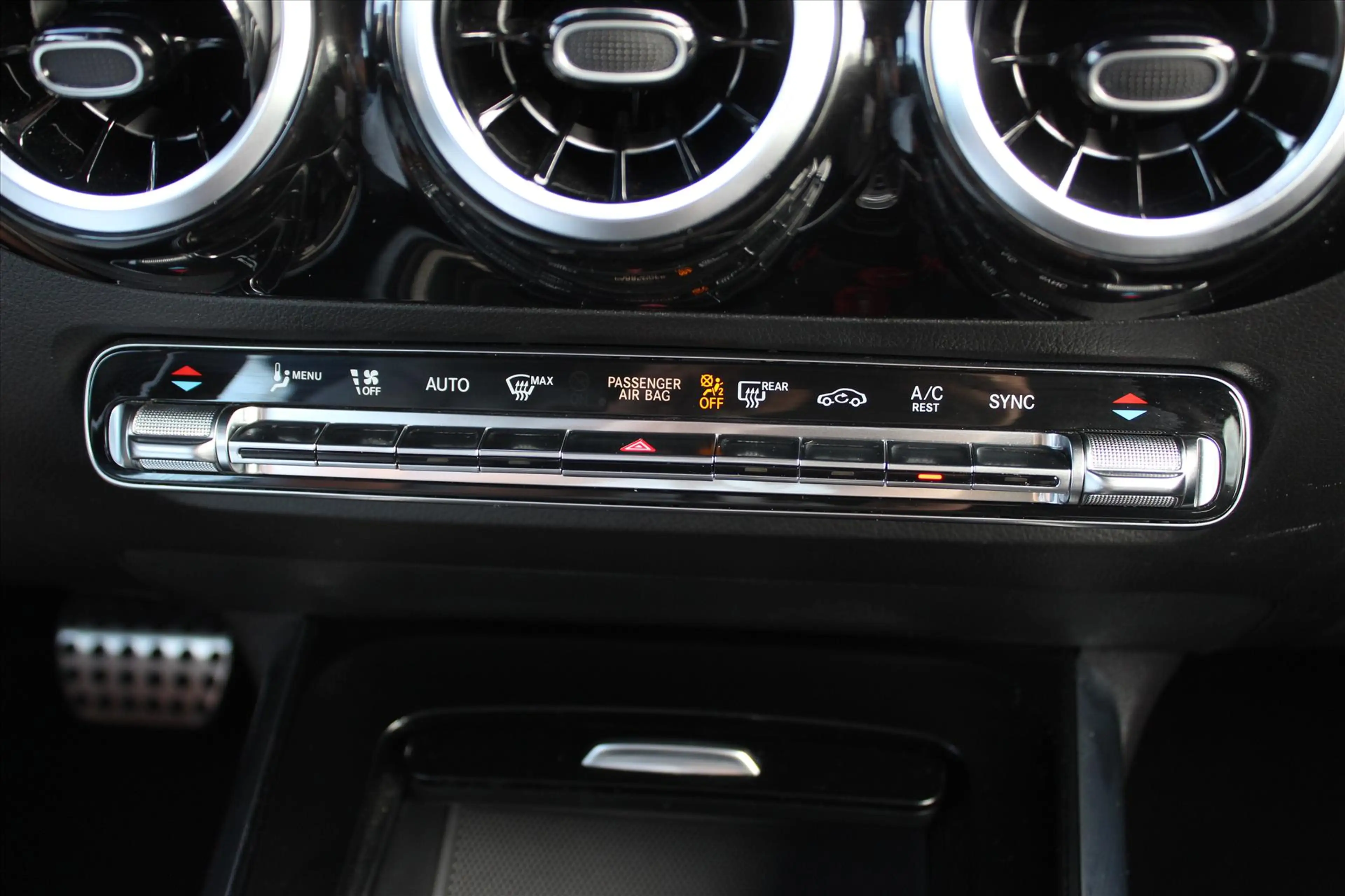 Mercedes-Benz B 180 B180 136PK 7G-DCT Business Solution AMG | Camera | — photo 13
