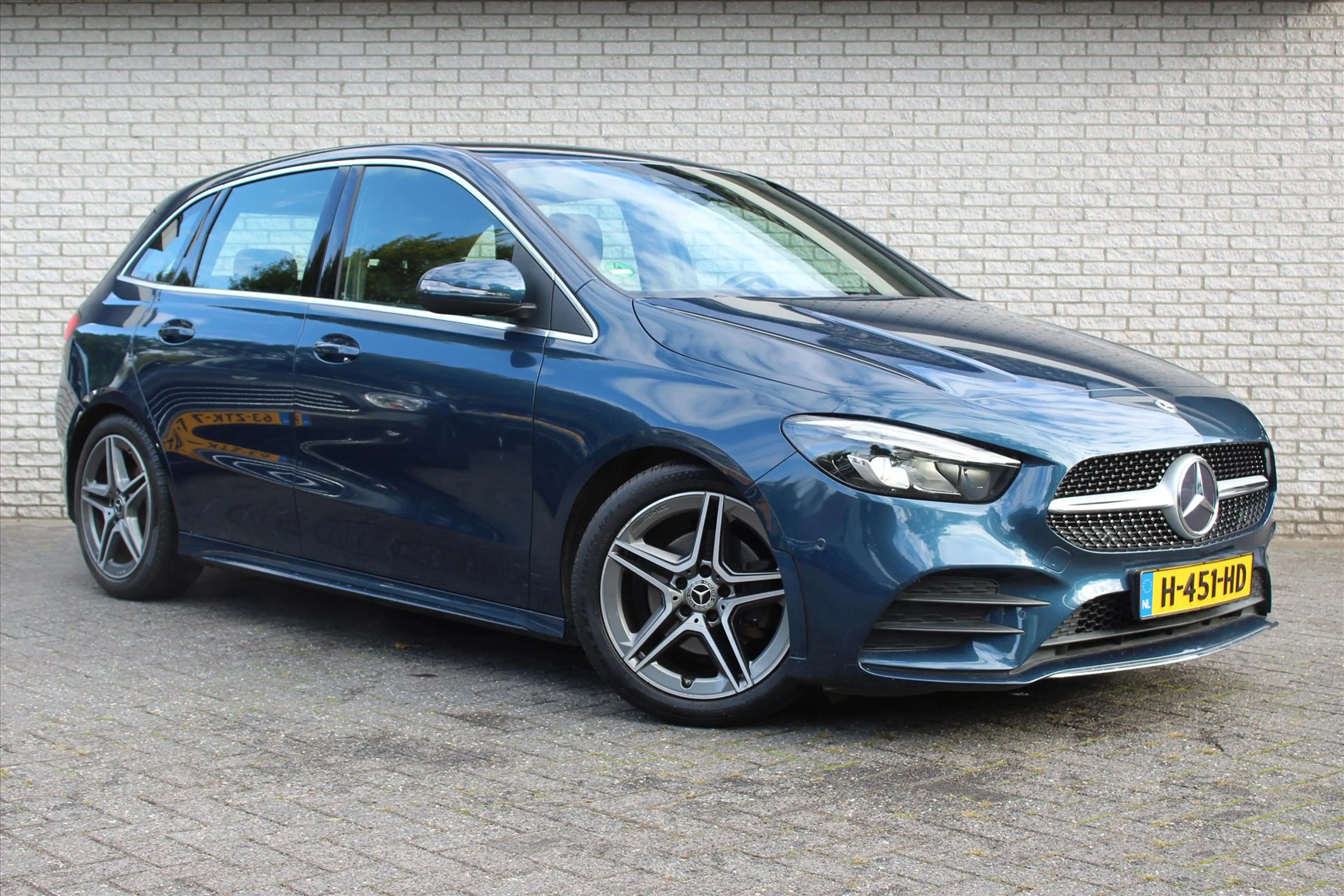 Mercedes-Benz B 180 B180 136PK 7G-DCT Business Solution AMG | Camera | — photo 18