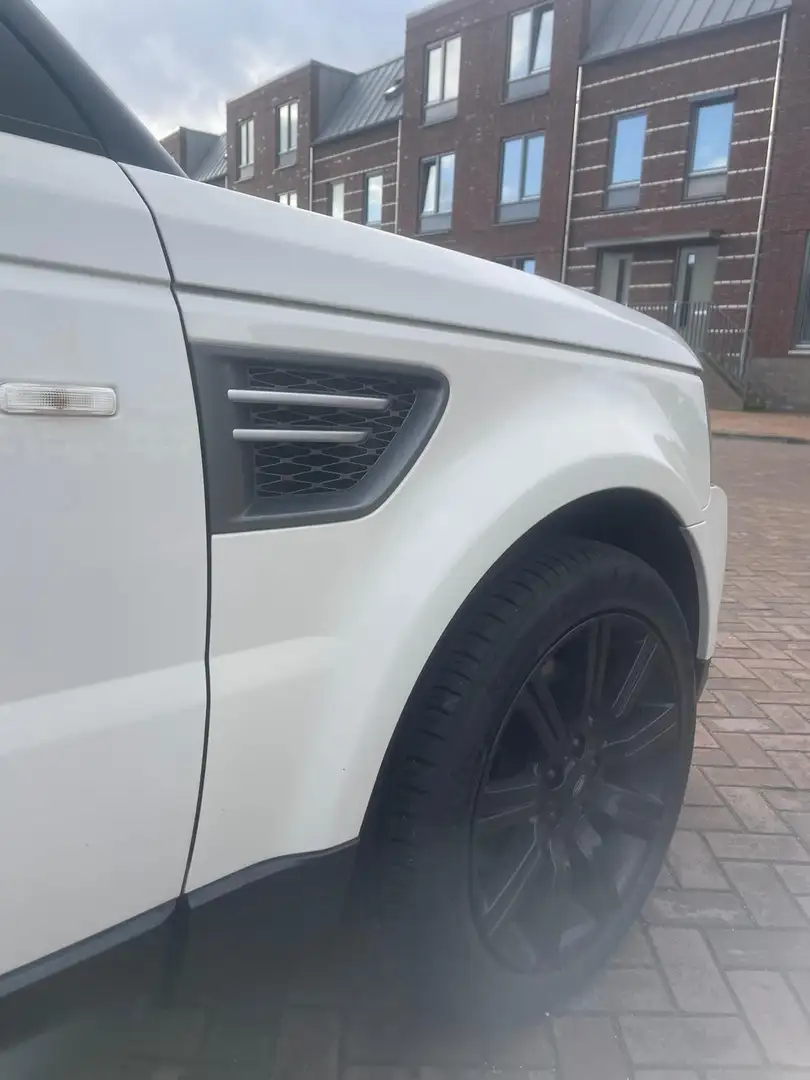 Land Rover Range Rover Sport 3.0 TdV6 HSE Wit - 2