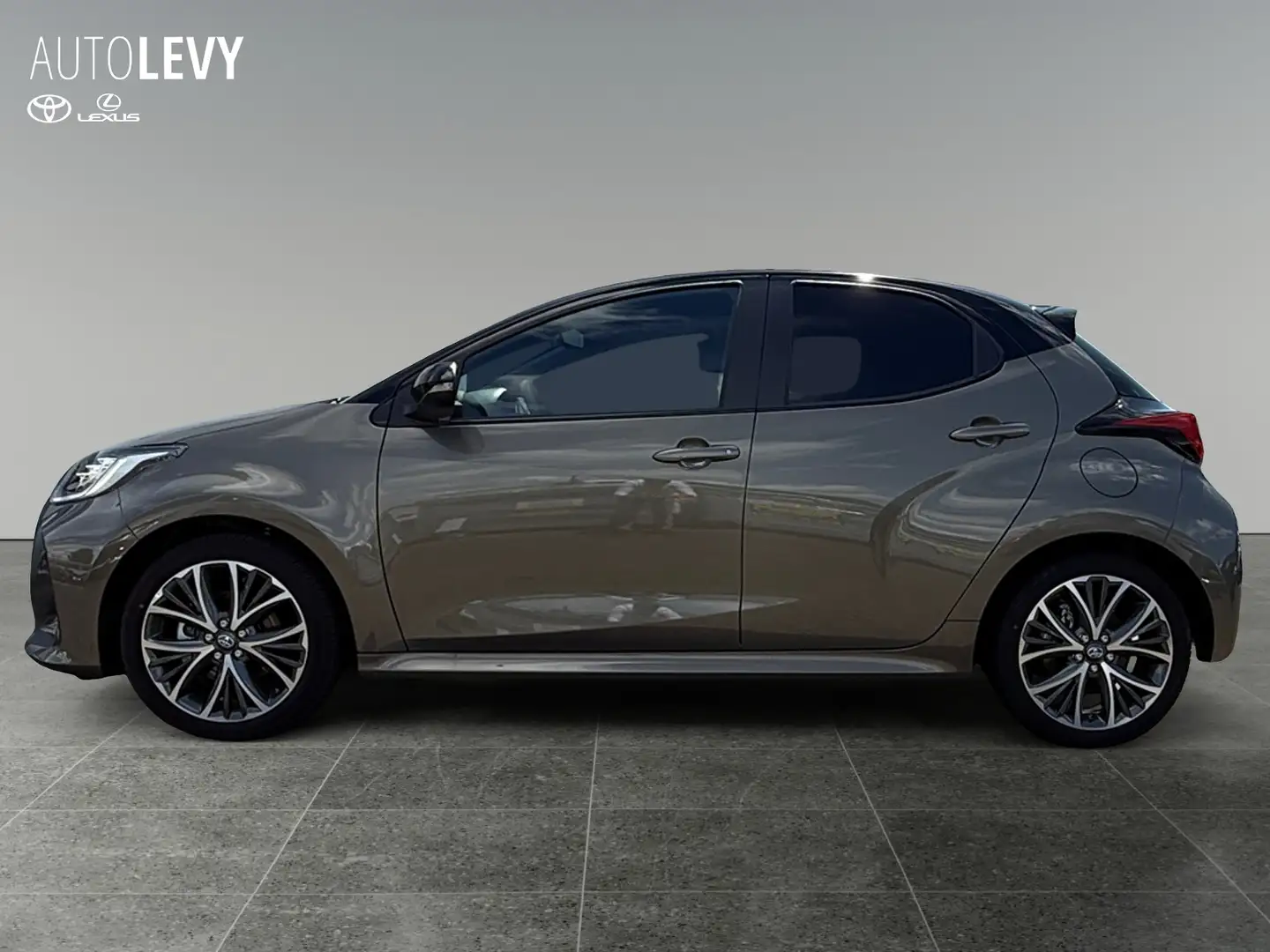 Toyota Yaris 1.5 Style Plus SOFORT+SHZ+PDC+Totwinkel+uvm Oro - 2