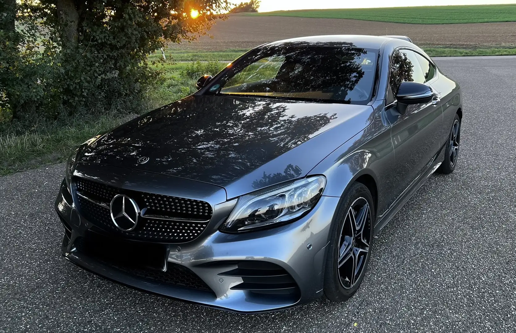 Mercedes-Benz C 300 C 300 Coupé/AMG/Burm/DigiCock/Night/MultiBeam/Com Grau - 2