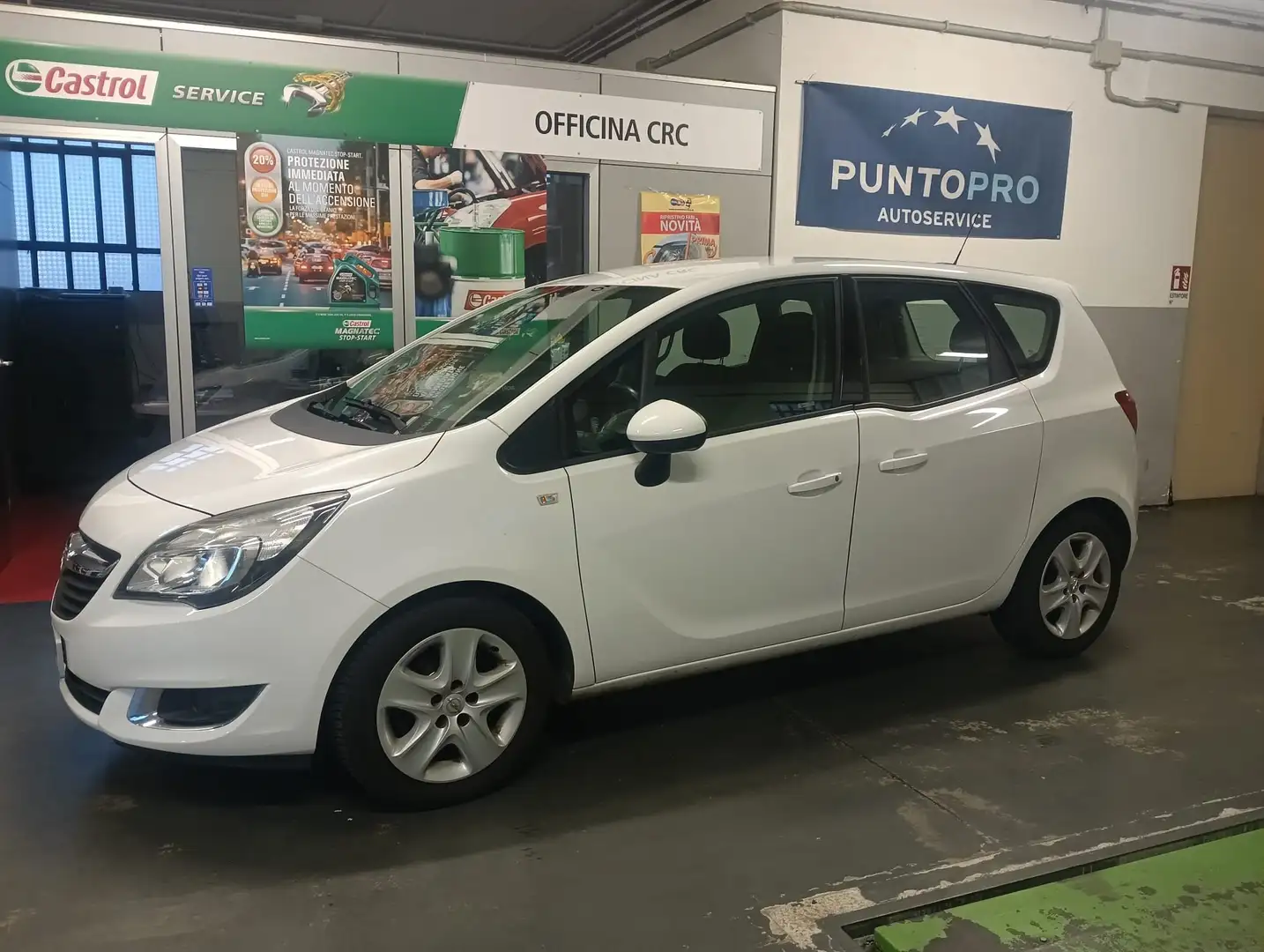 Opel Meriva Meriva 1.4 t Design Edition Gpl-tech Neopatentati Белый - 1