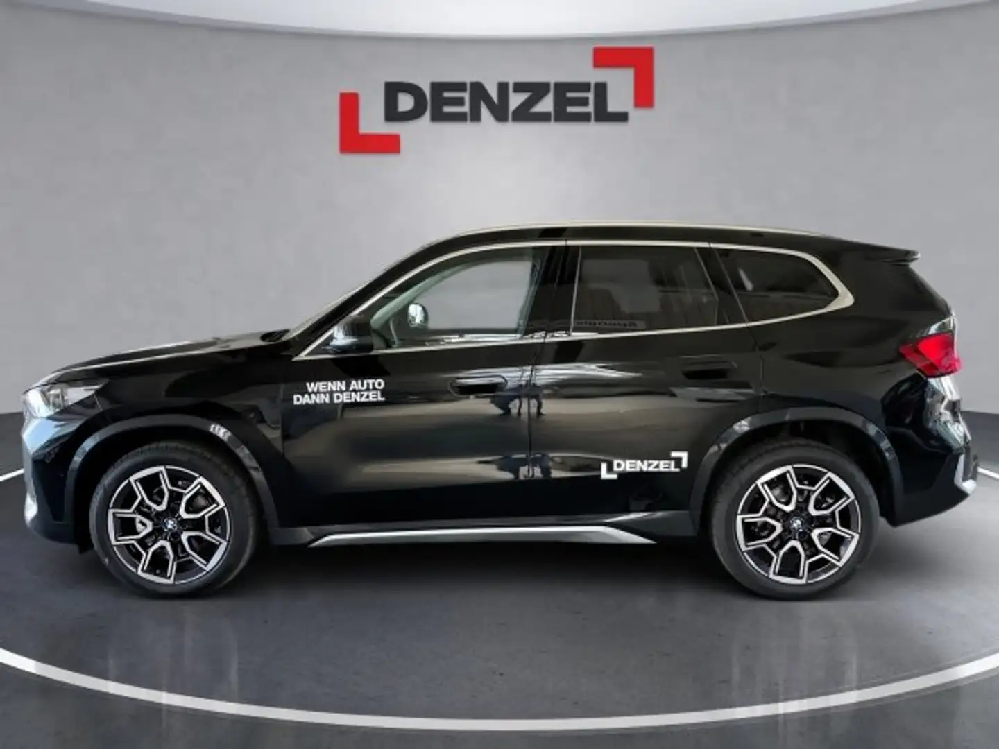 BMW X1 sDrive20d U11 Schwarz - 2