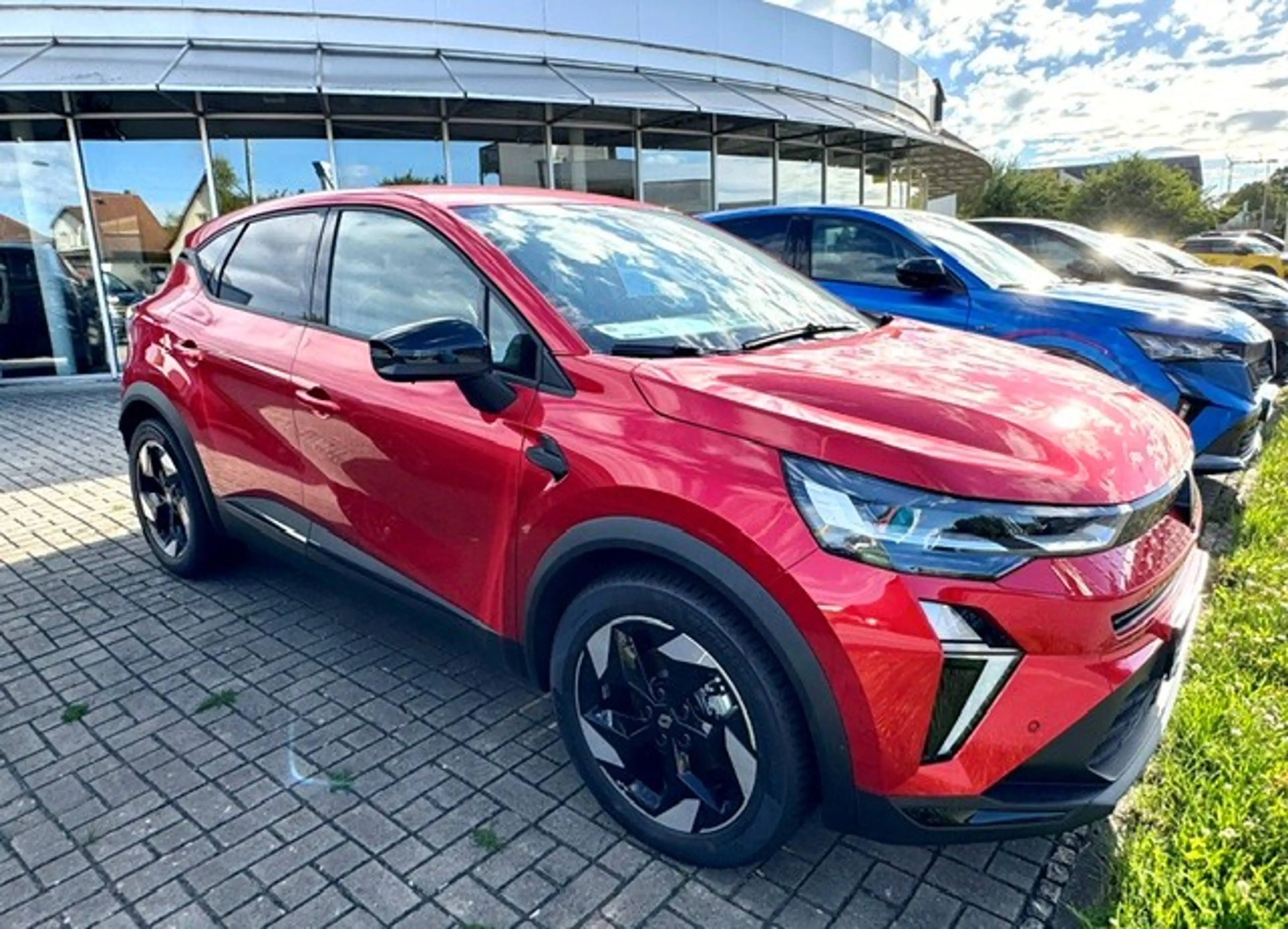 Renault Captur Techno — photo 2