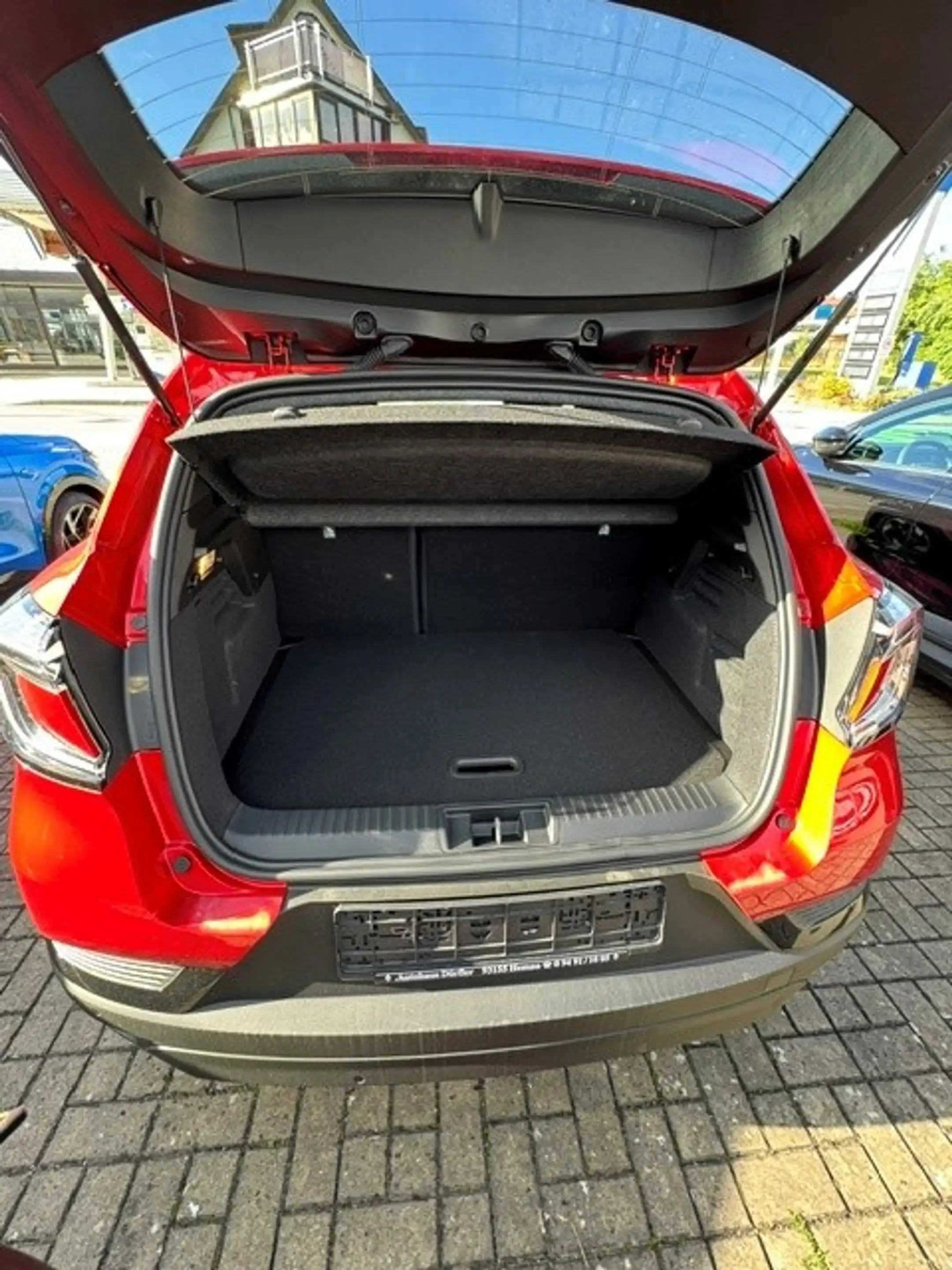 Renault Captur Techno — photo 9