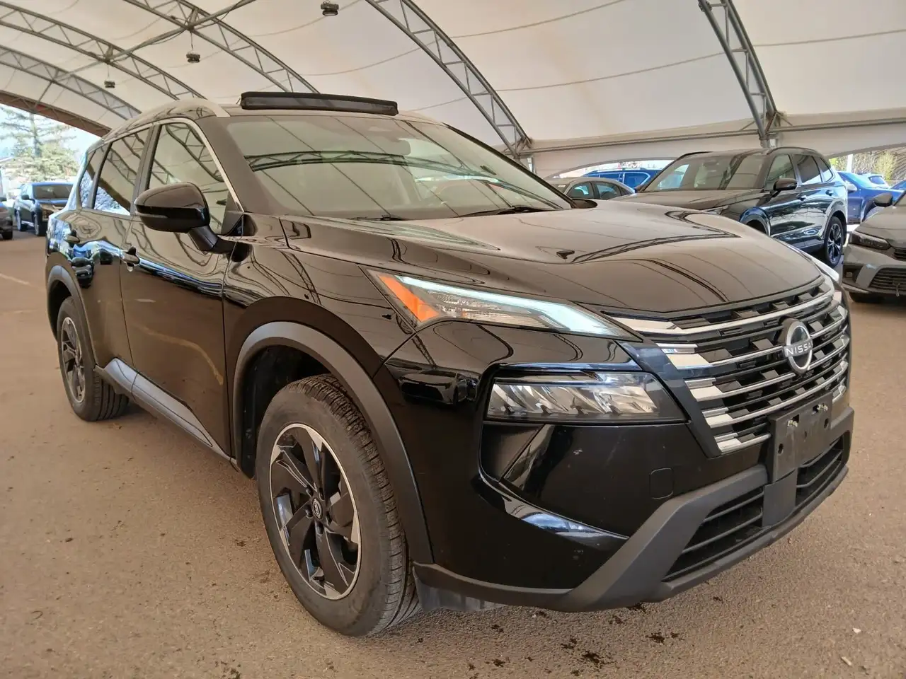 Nissan Rogue снимка Nissan Rogue