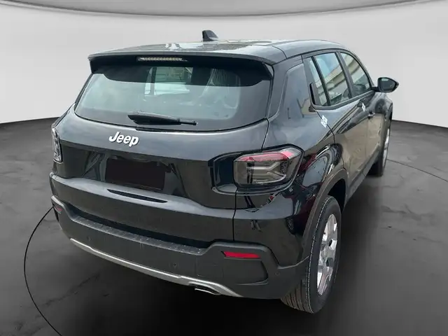 Jeep Avenger view 4