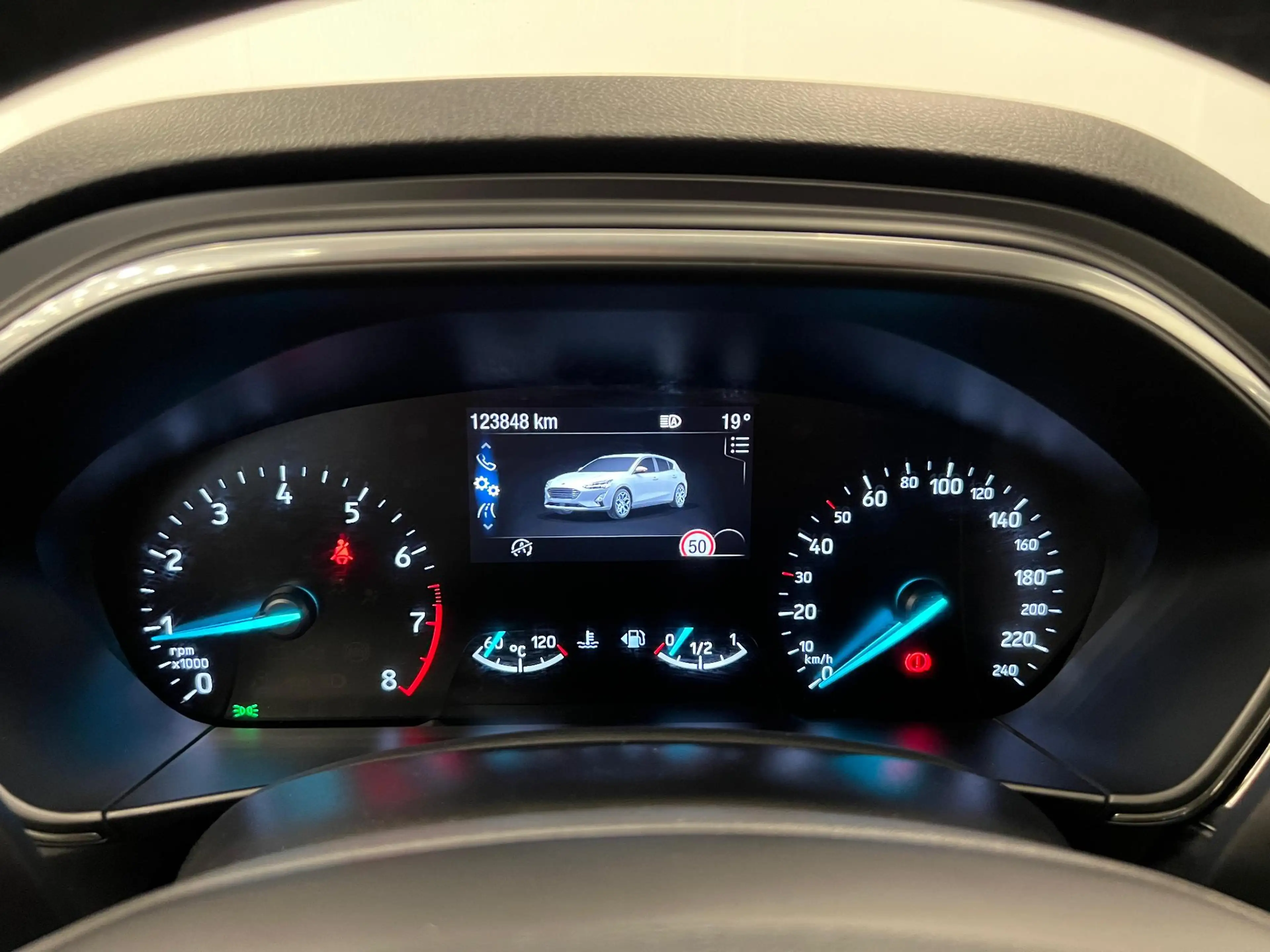 Ford Focus 1.0 EcoBoost Titanium Business Stoel-stuurverw. / — photo 9