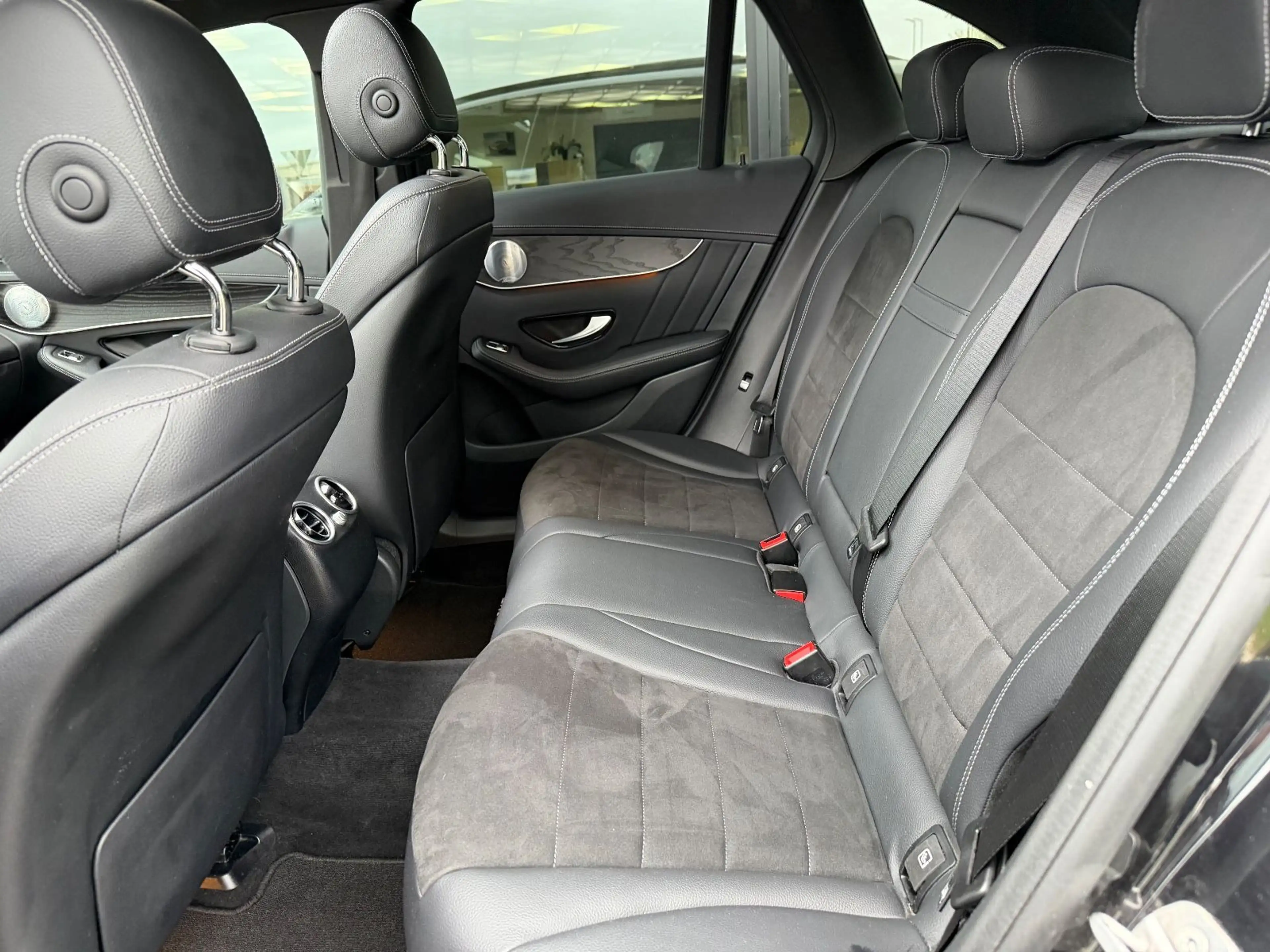 Mercedes-Benz GLC 350 d 4M AMG, Multibeam, AHK, Pano, Burm. — photo 12