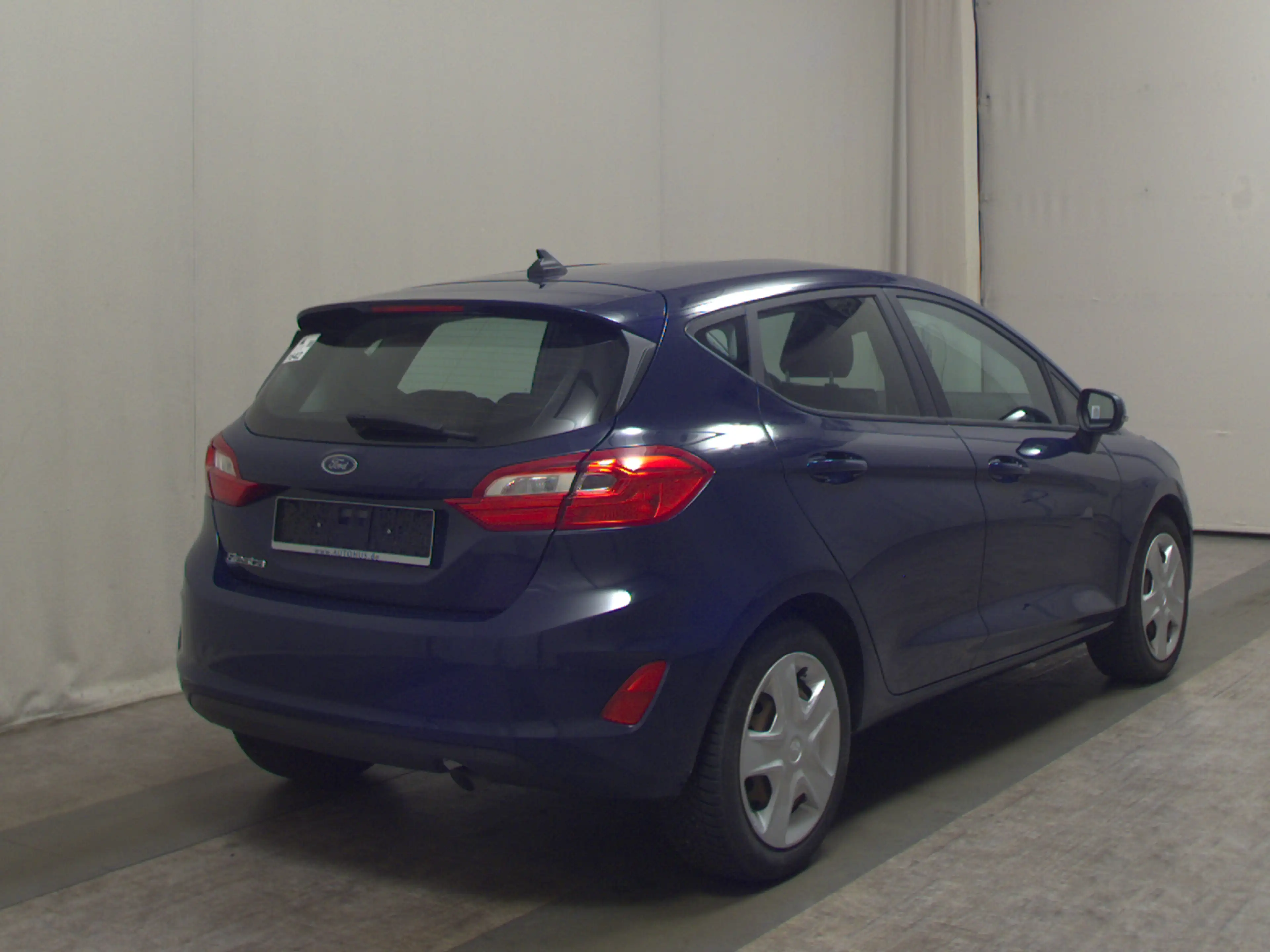 Ford Fiesta 1.5 EB Trend SHZ PDC — photo 4