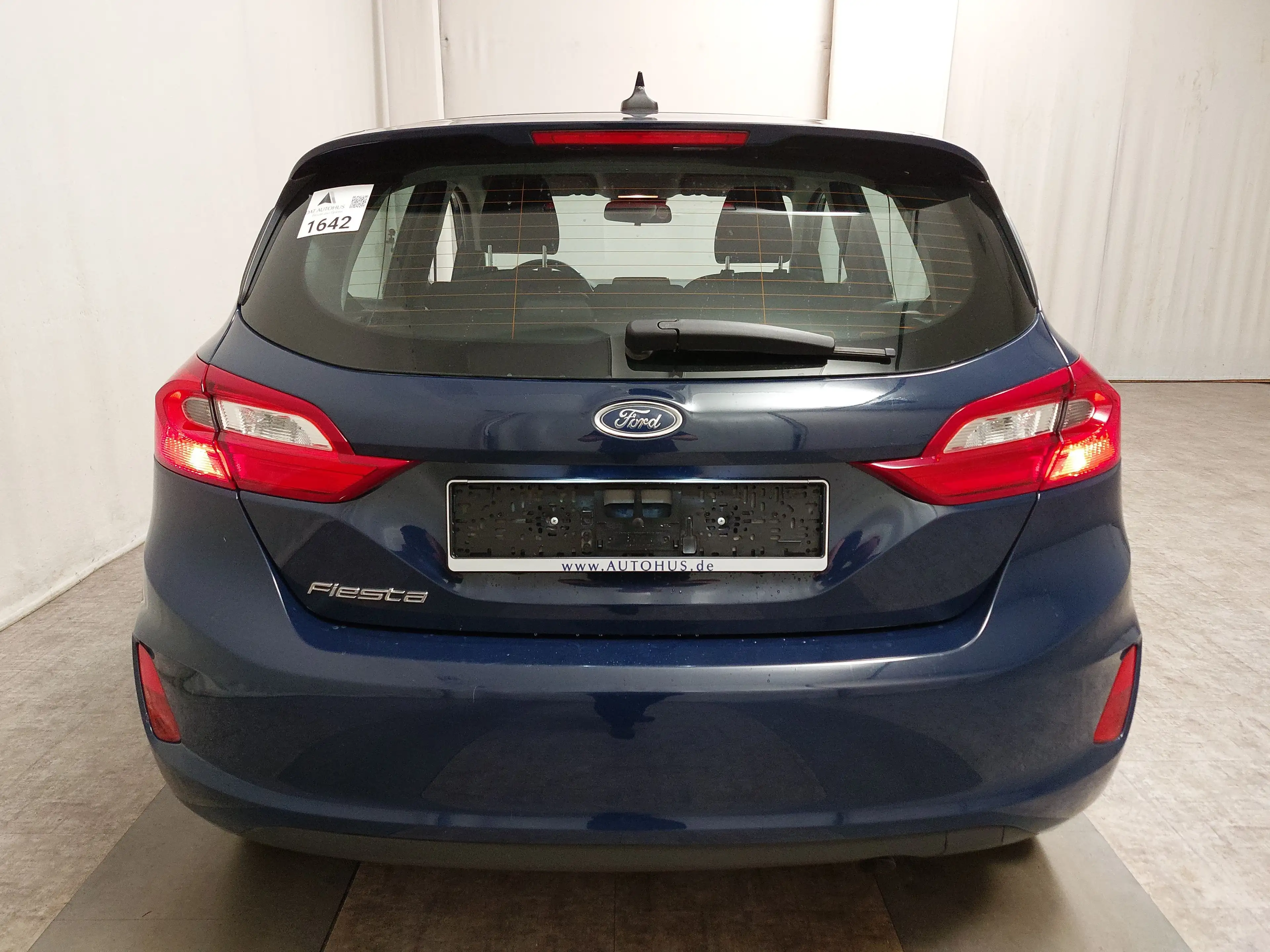 Ford Fiesta 1.5 EB Trend SHZ PDC — photo 14