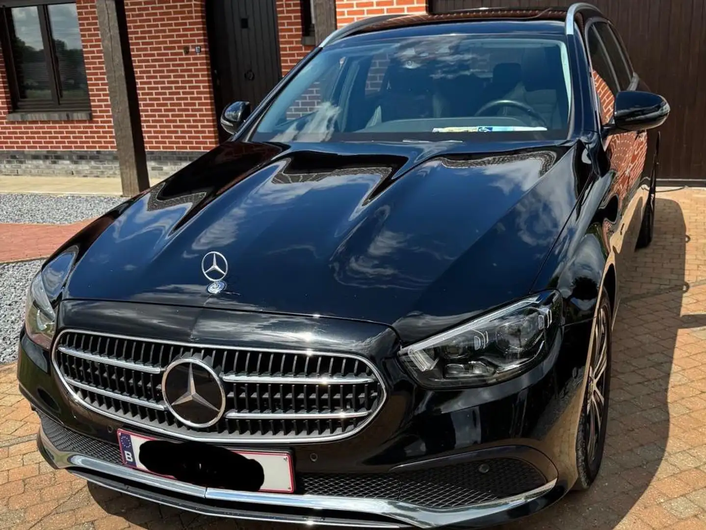 Mercedes-Benz E 300 E 300 e T 9G-TRONIC Avantgarde Zwart - 2