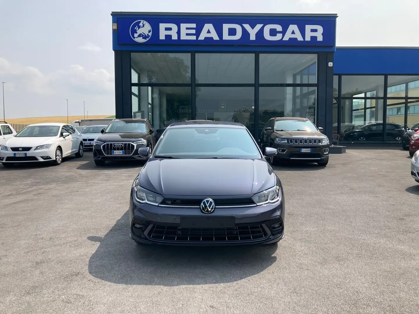 Volkswagen Polo 1.0 tsi R-Line Plus 95cv Grau - 1