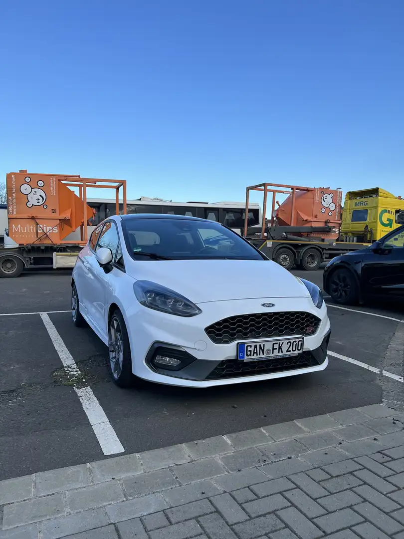 Ford Fiesta ST Performance Weiß - 2