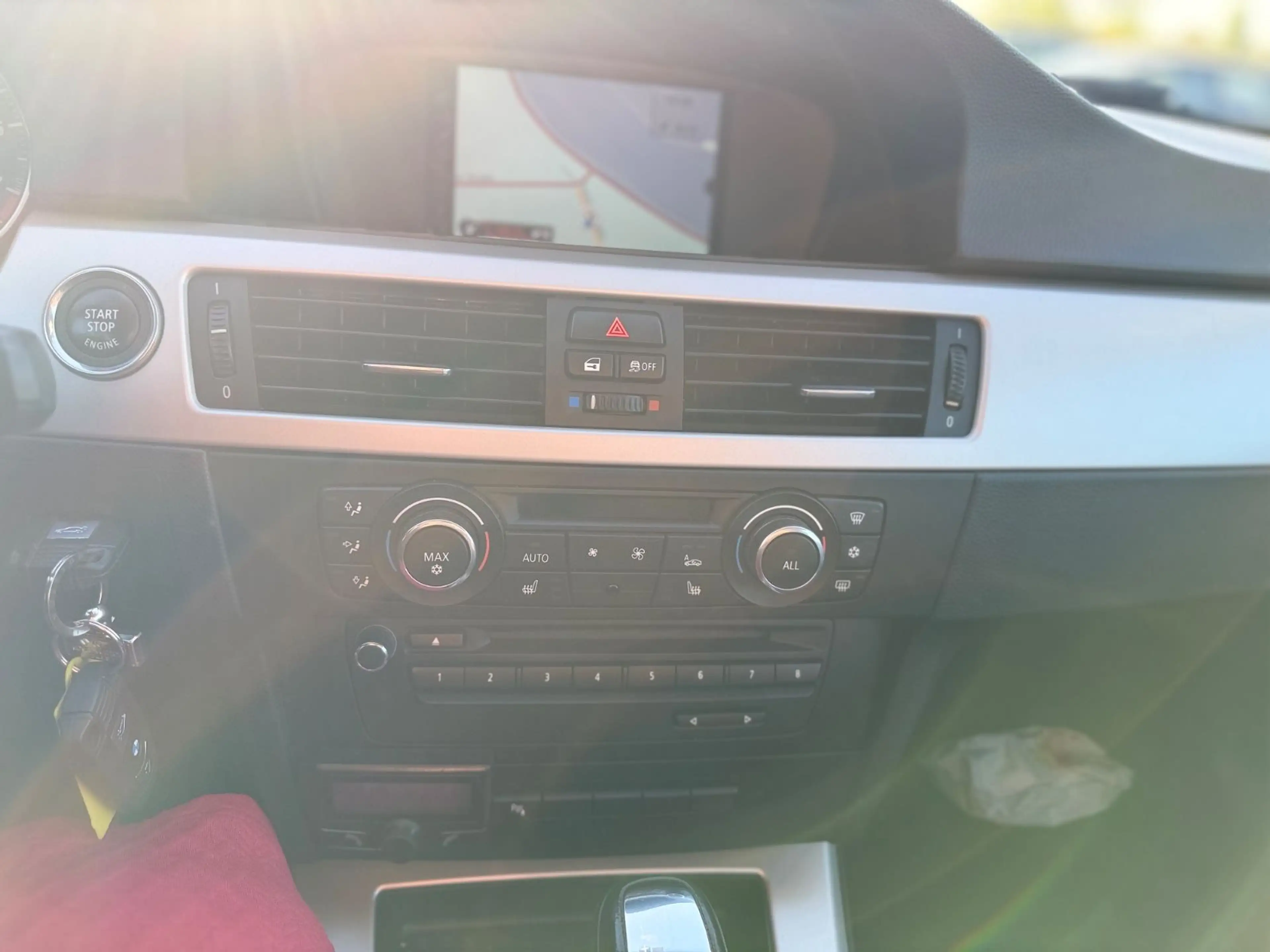 BMW 320 i Coupe / Automatik / Navi / Xenon / PDC — photo 14