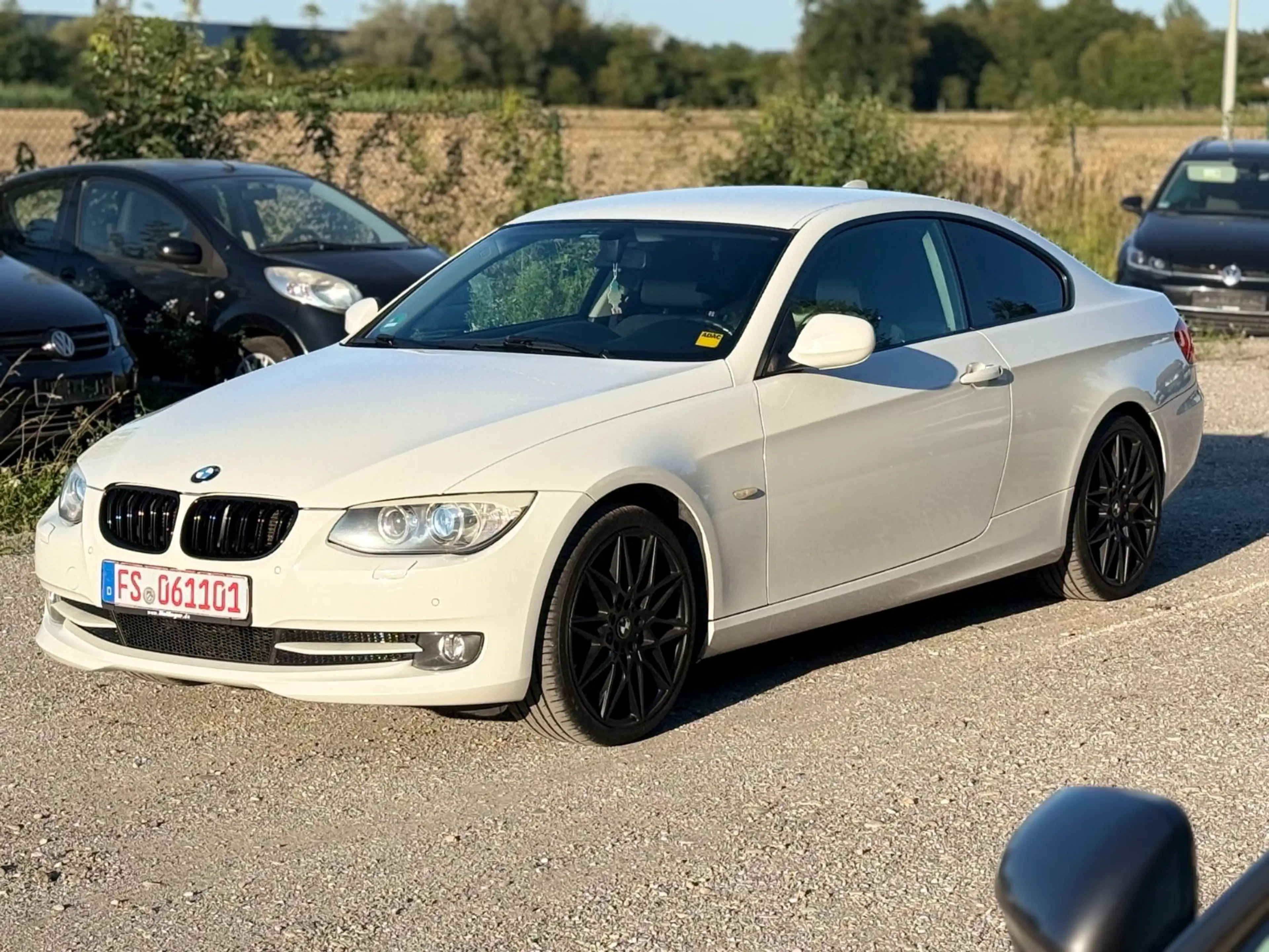 BMW 320 i Coupe / Automatik / Navi / Xenon / PDC