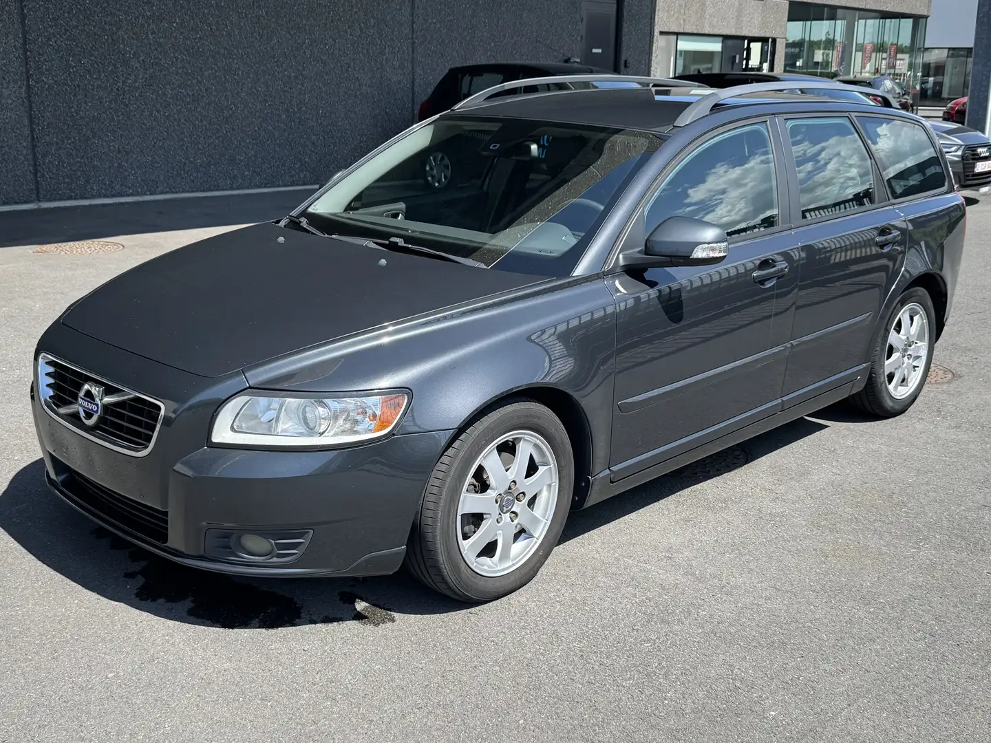 Volvo V50 1.6d DRIVe Momentum **EXPORT / HANDELAAR** Grey - 1