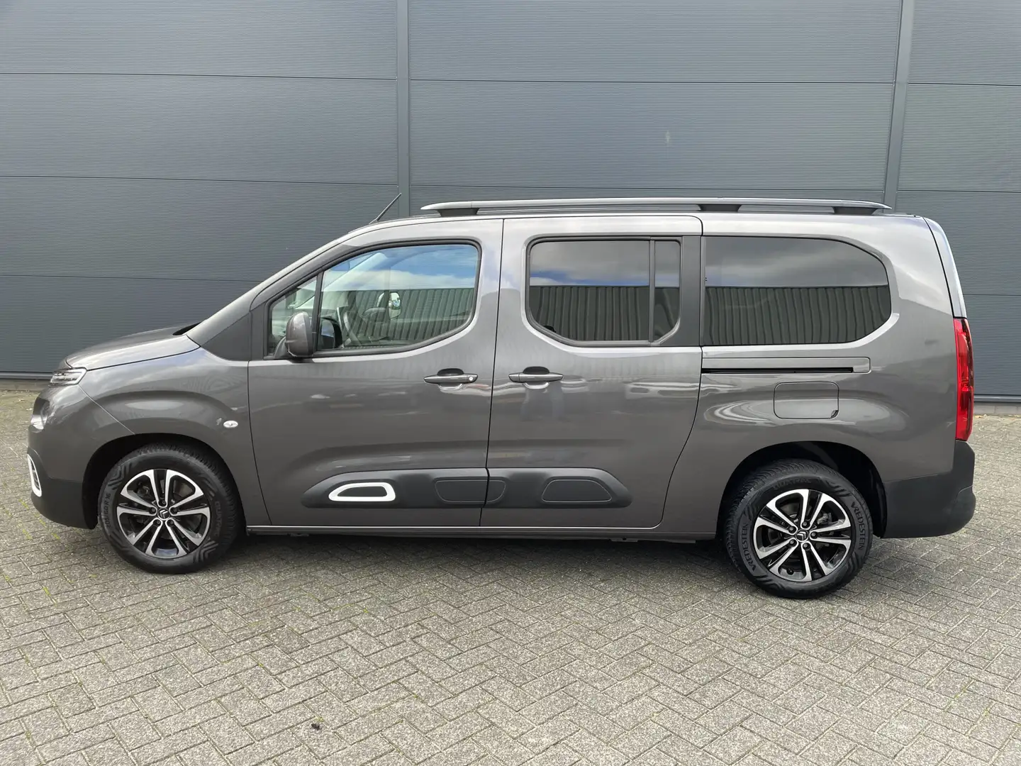 Citroen Berlingo XL 110pk Shine 7-pers (Camera - Navigatie - Automa Grijs - 2
