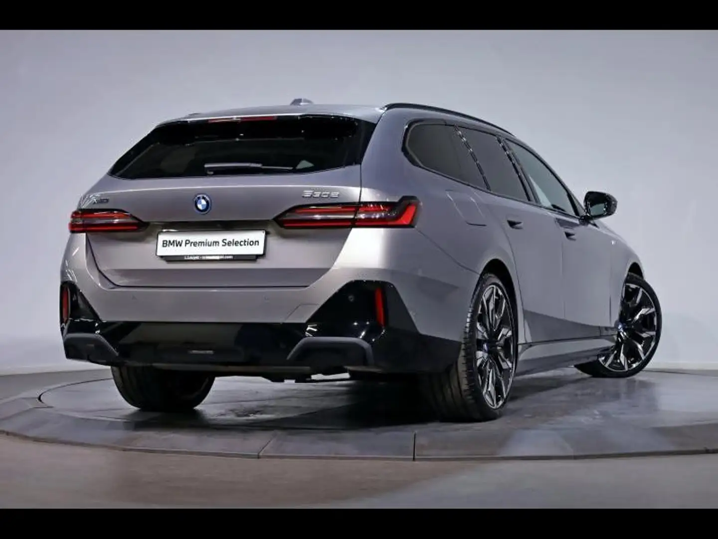BMW 530 e xDrive Touring Kit M Sport Gris - 2