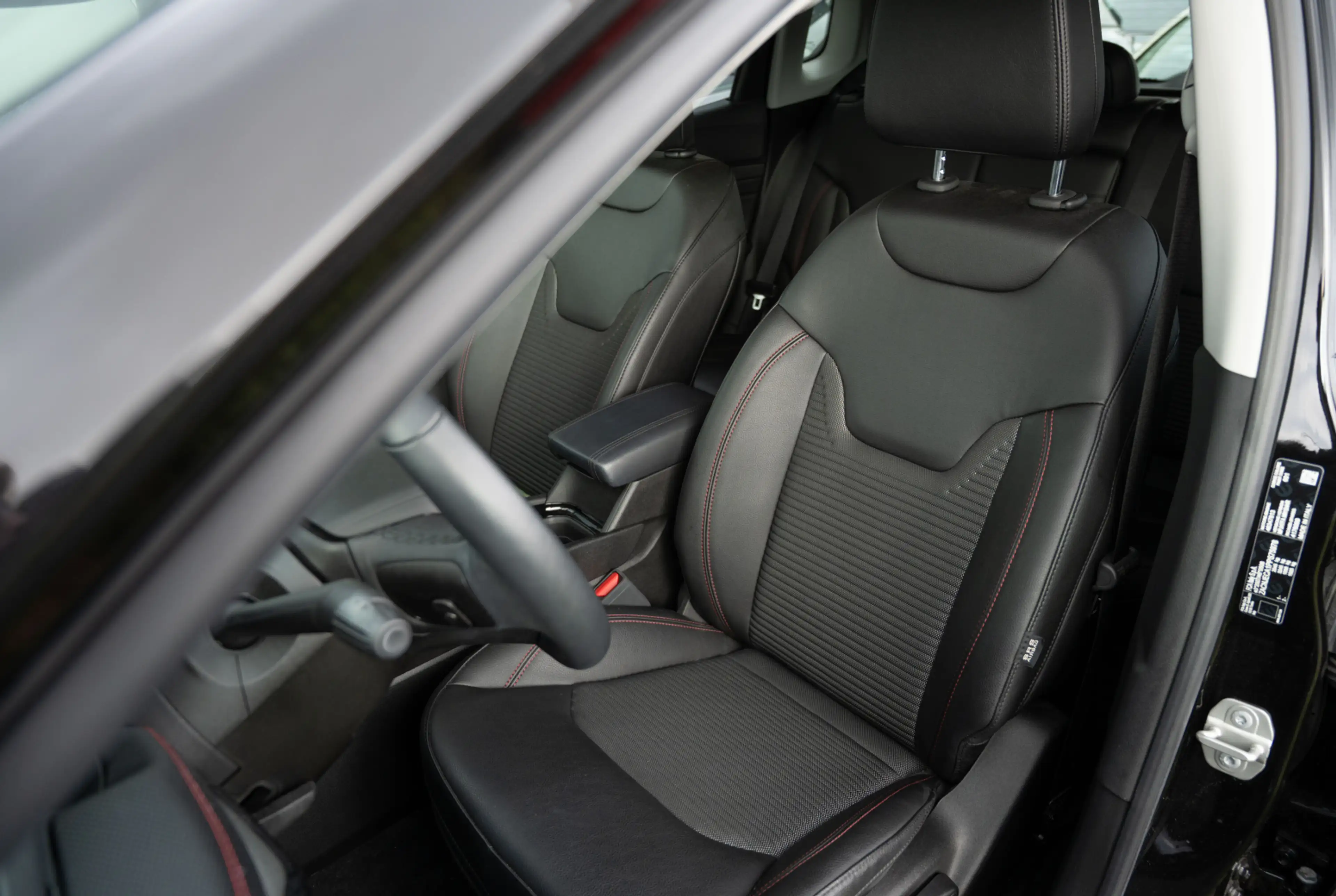 Jeep Compass Red 1.5l Mild-Hybrid FWD 130 DTC7 *INVENTUR-SALE* — photo 7