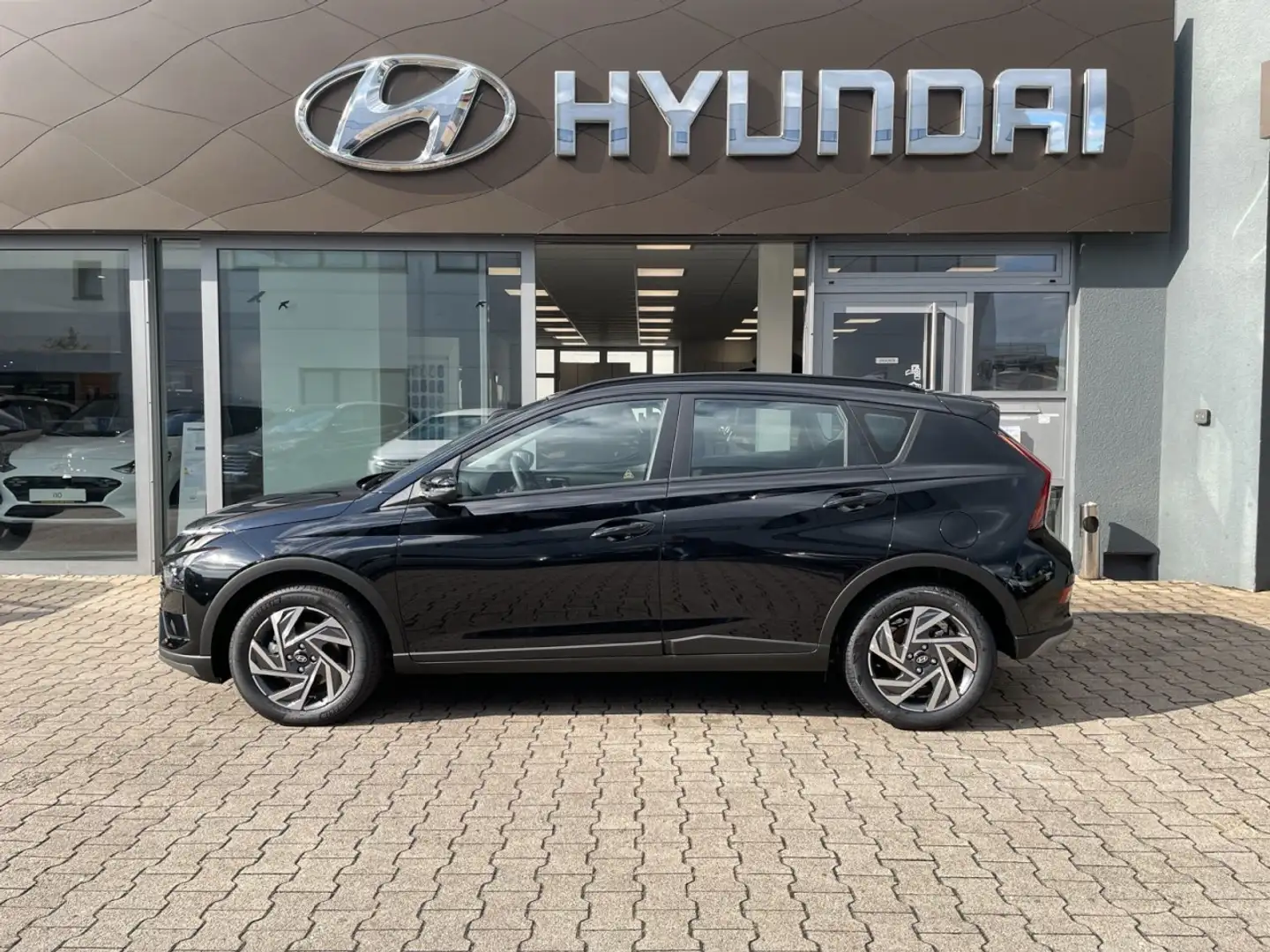 Hyundai BAYON Trend*PDC*Kamera*Navi*SHZ*AT* Klima Schwarz - 2