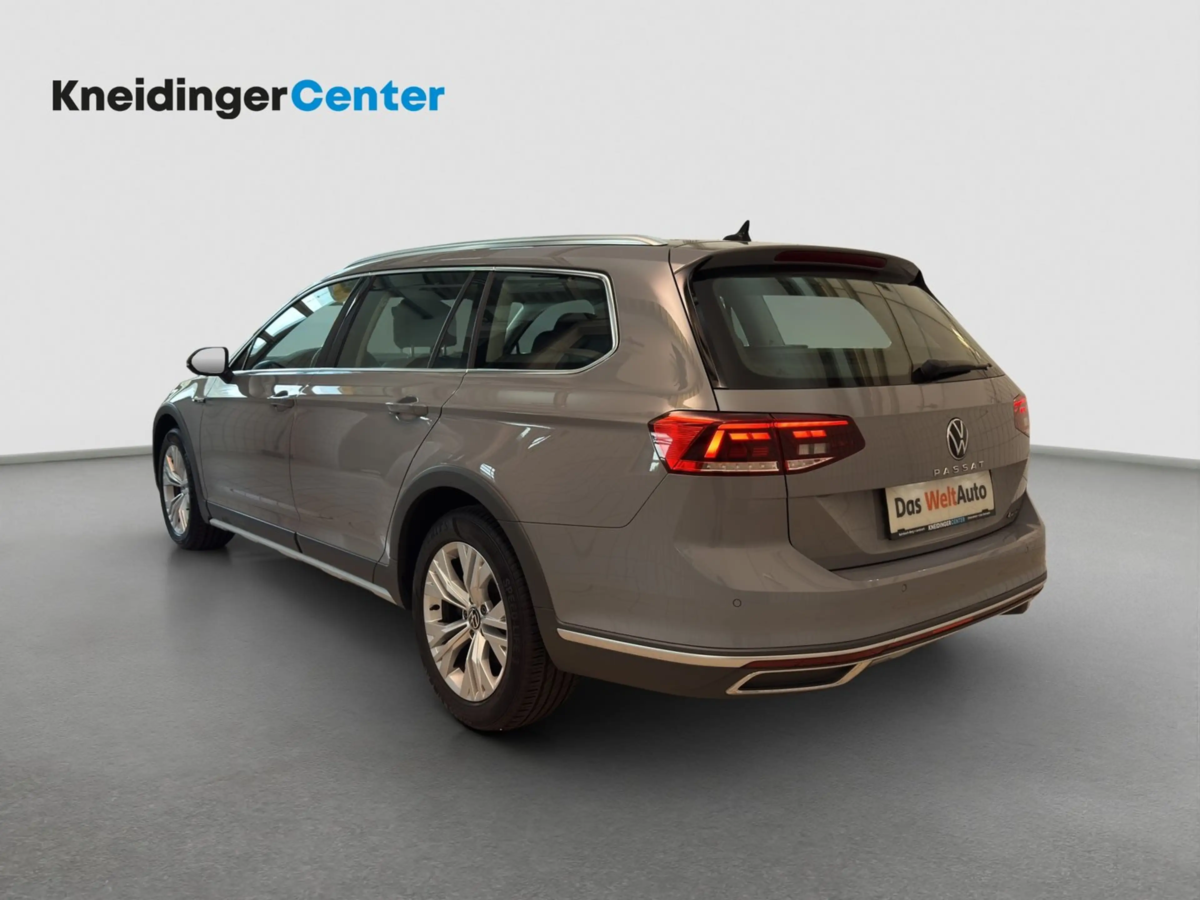 Volkswagen Passat Alltrack TDI 4MOTION DSG — photo 3