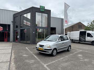1.1i Dynamic First Edition Automaat door inruil ve