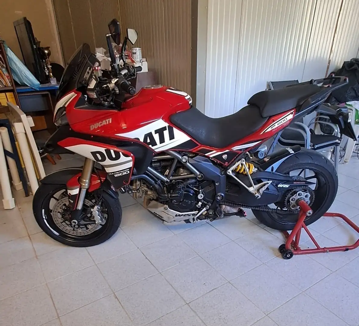 Ducati Multistrada 1200 s Rojo - 1
