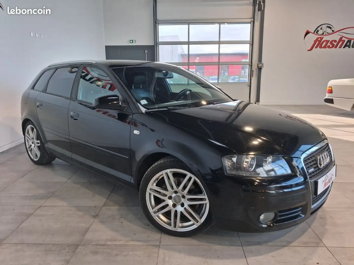Audi A3 SERIE 2 2.0 TDi S-TRONIC 170cv S-LINE-BVA-2008 Noir - 2