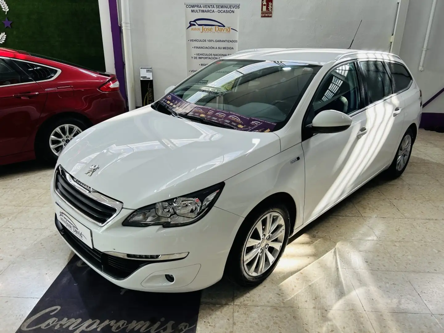 Peugeot 308 1.2 PureTech S&S Access 110 Blanc - 1