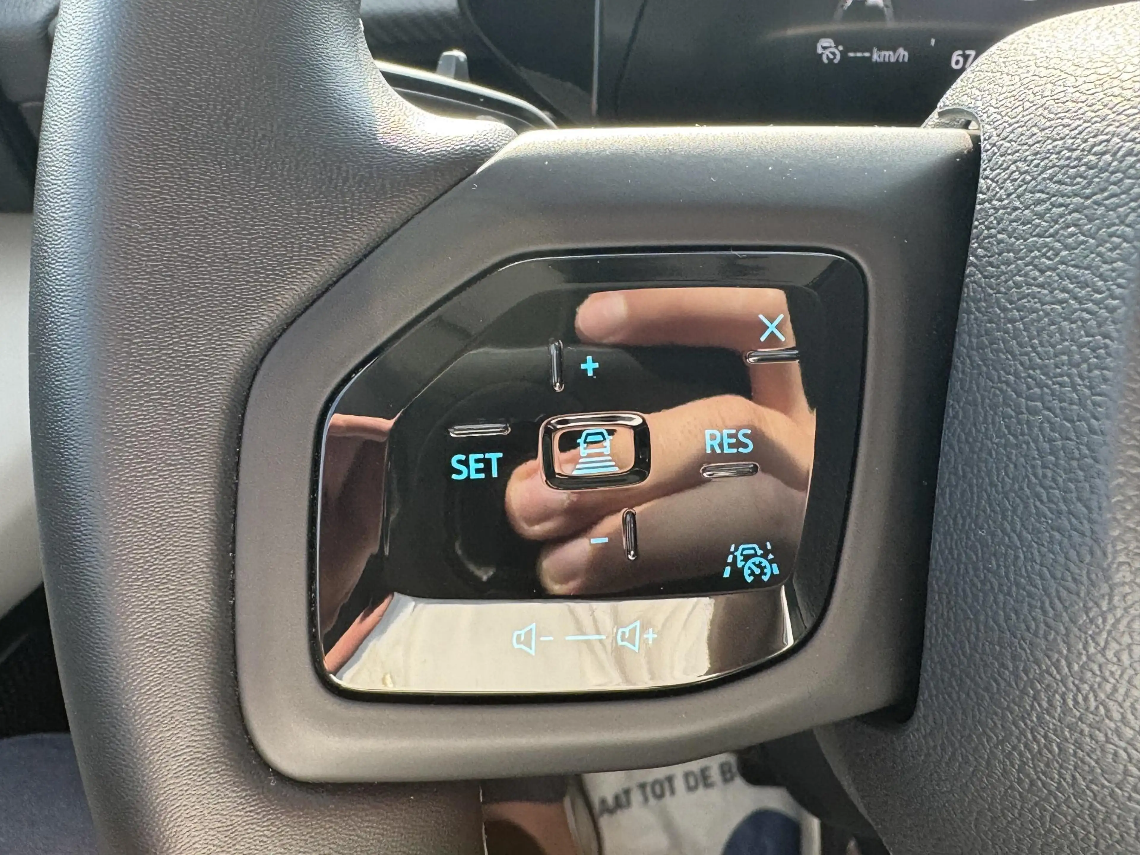 Ford Explorer Premium Extended Range AWD 79 kWh 11.000 KM | SOH — photo 15