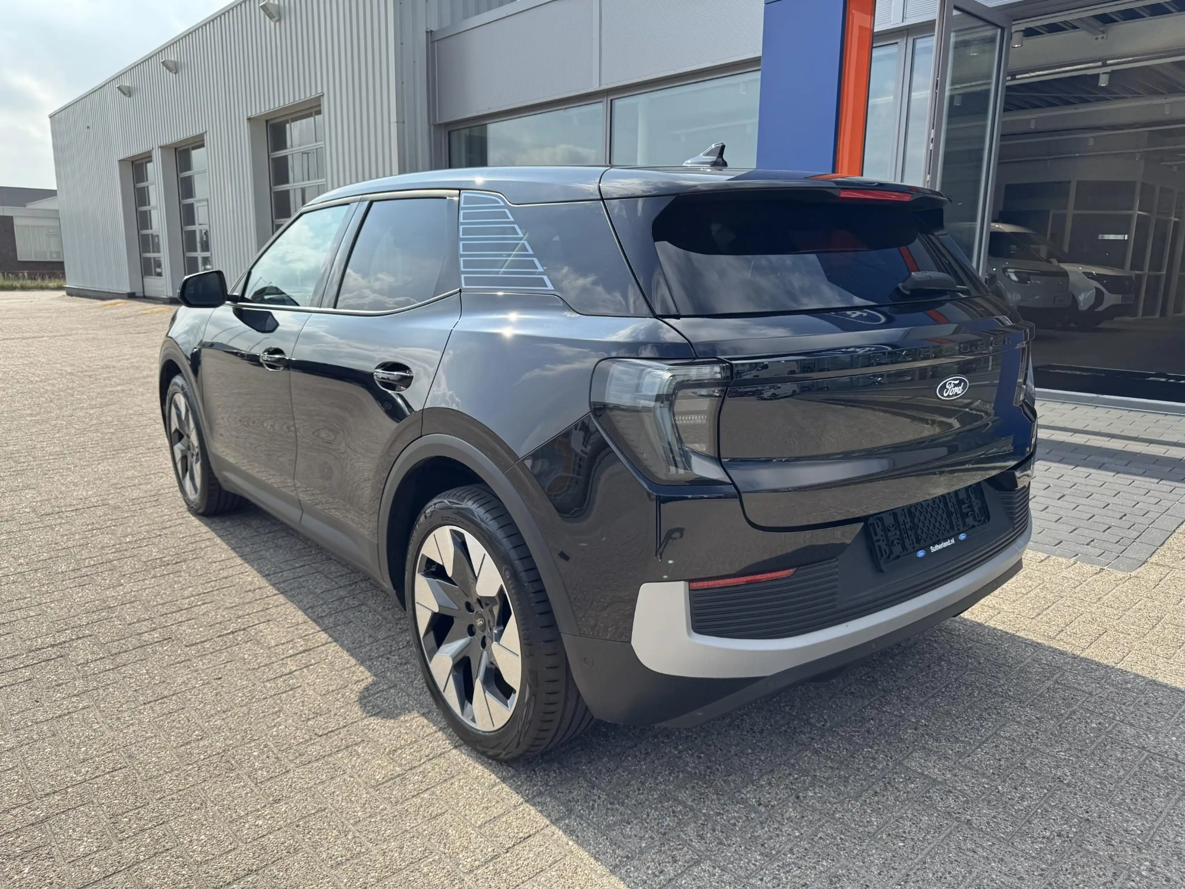 Ford Explorer Premium Extended Range AWD 79 kWh 11.000 KM | SOH — photo 3