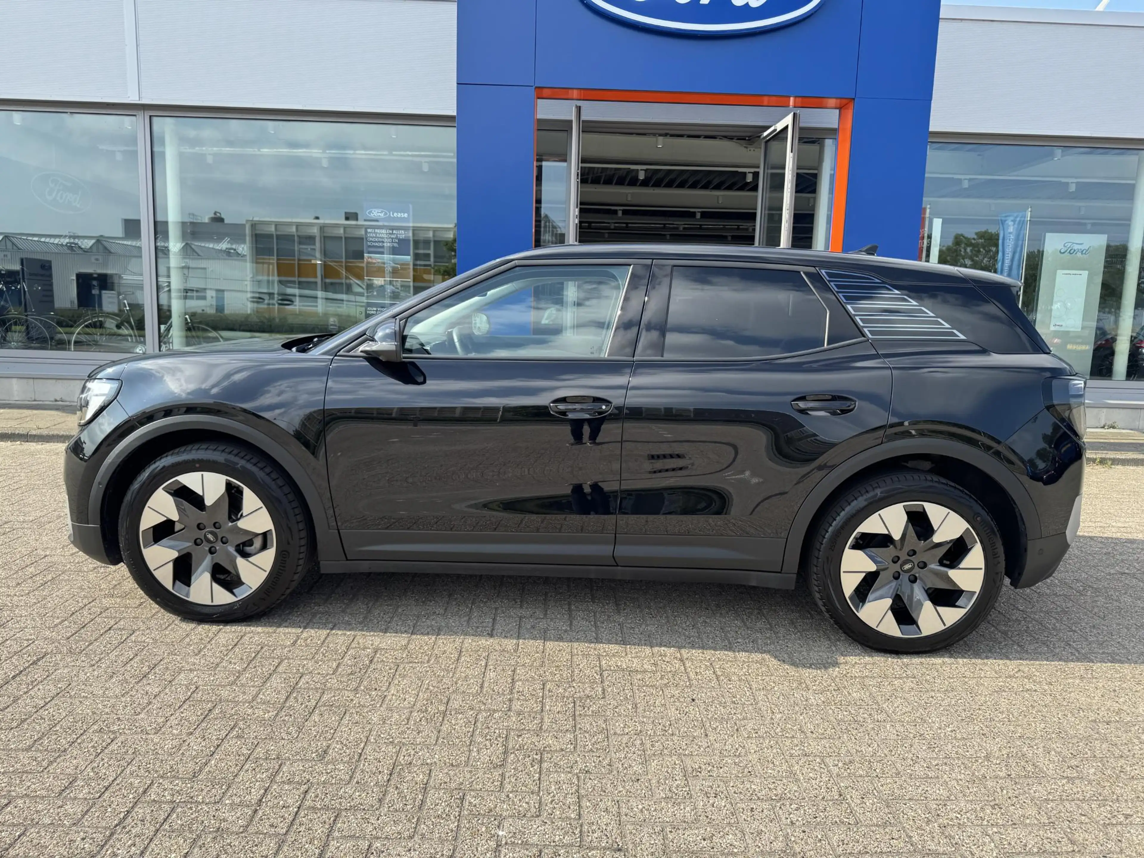 Ford Explorer Premium Extended Range AWD 79 kWh 11.000 KM | SOH — photo 2