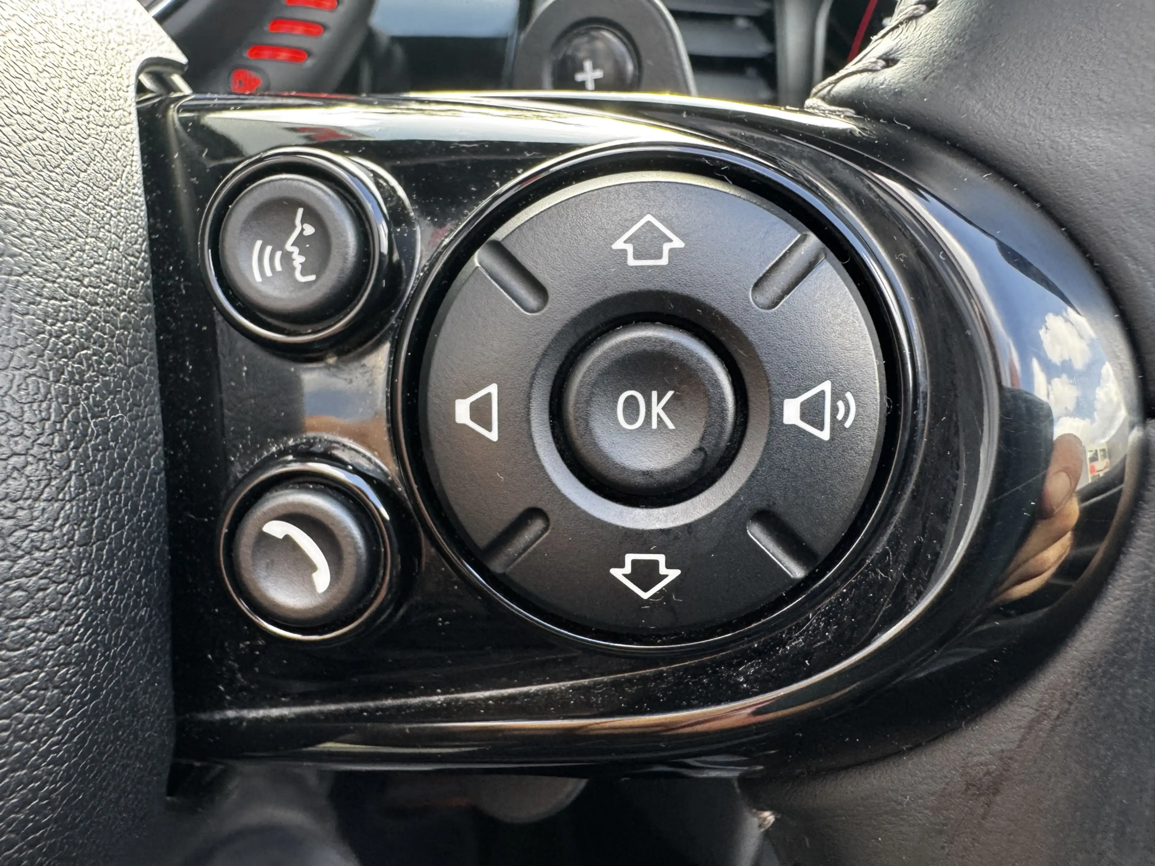MINI John Cooper Works Cabrio 2.0 Chili — photo 23