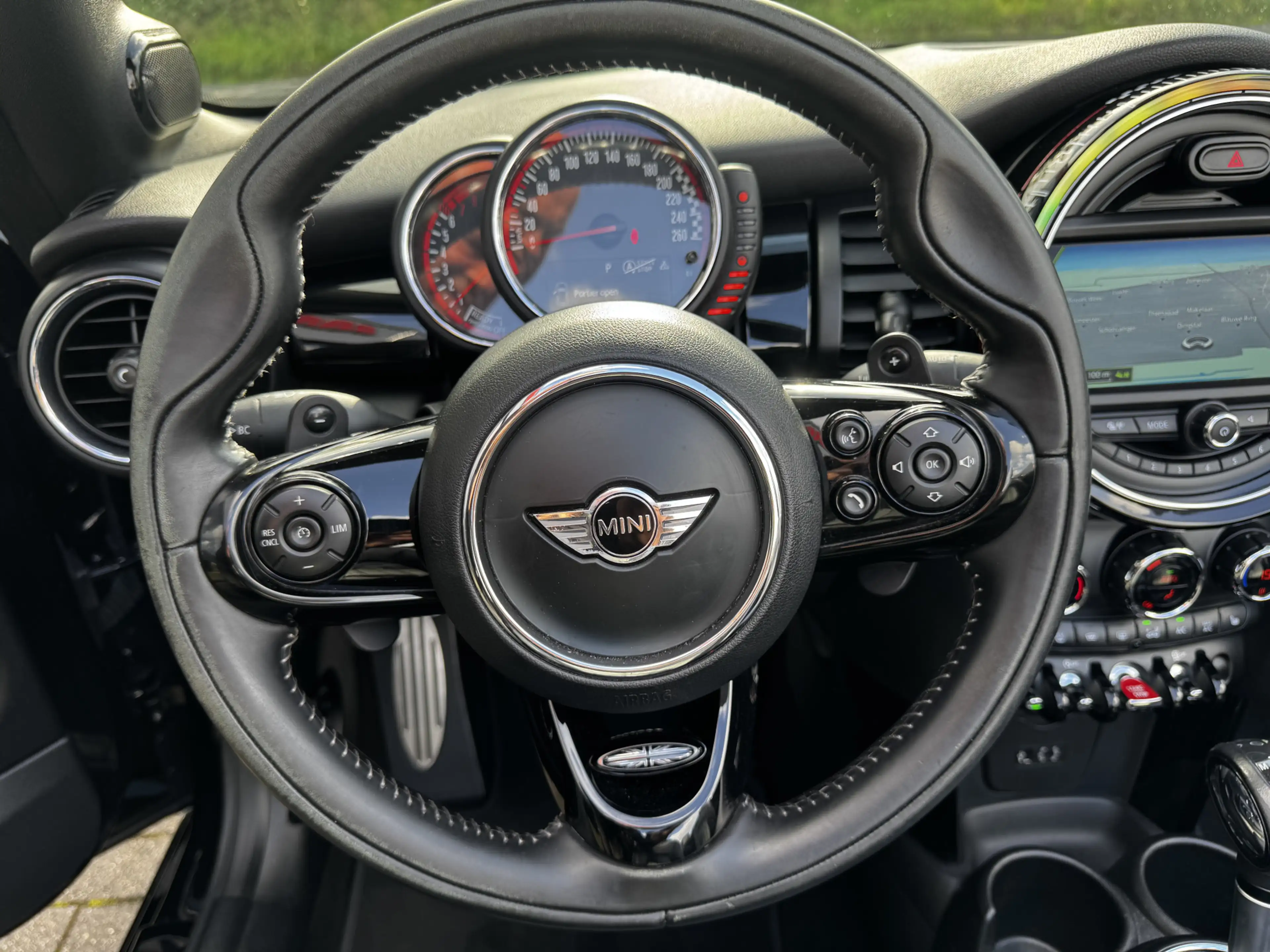 MINI John Cooper Works Cabrio 2.0 Chili — photo 19
