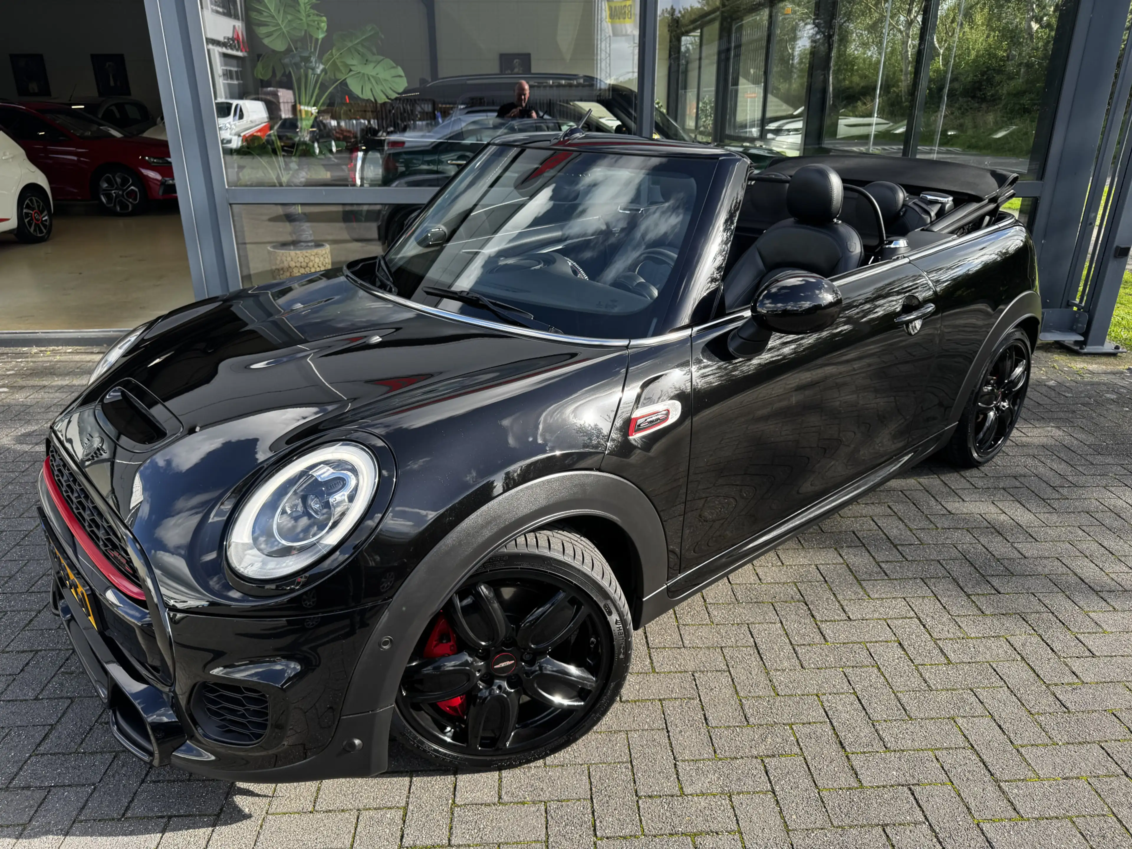 MINI John Cooper Works Cabrio 2.0 Chili — photo 8