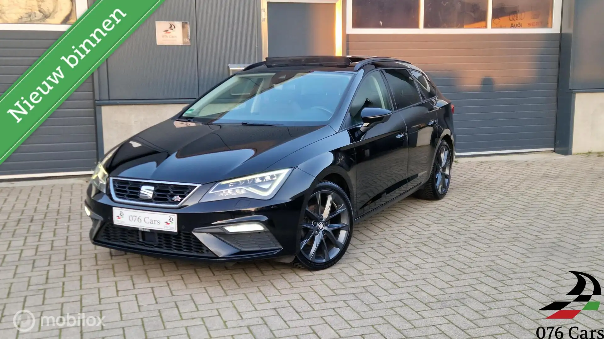 SEAT Leon ST 1.5 TSI FR DSG PANO BEATS VIRTUAL VOL OPTIES Schwarz - 1
