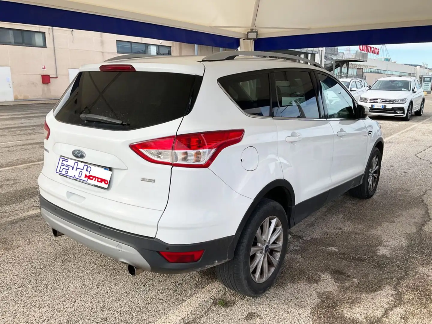 Ford Kuga 1.5 EcoBoost 120 CV S&S 2WD Titanium Weiß - 2